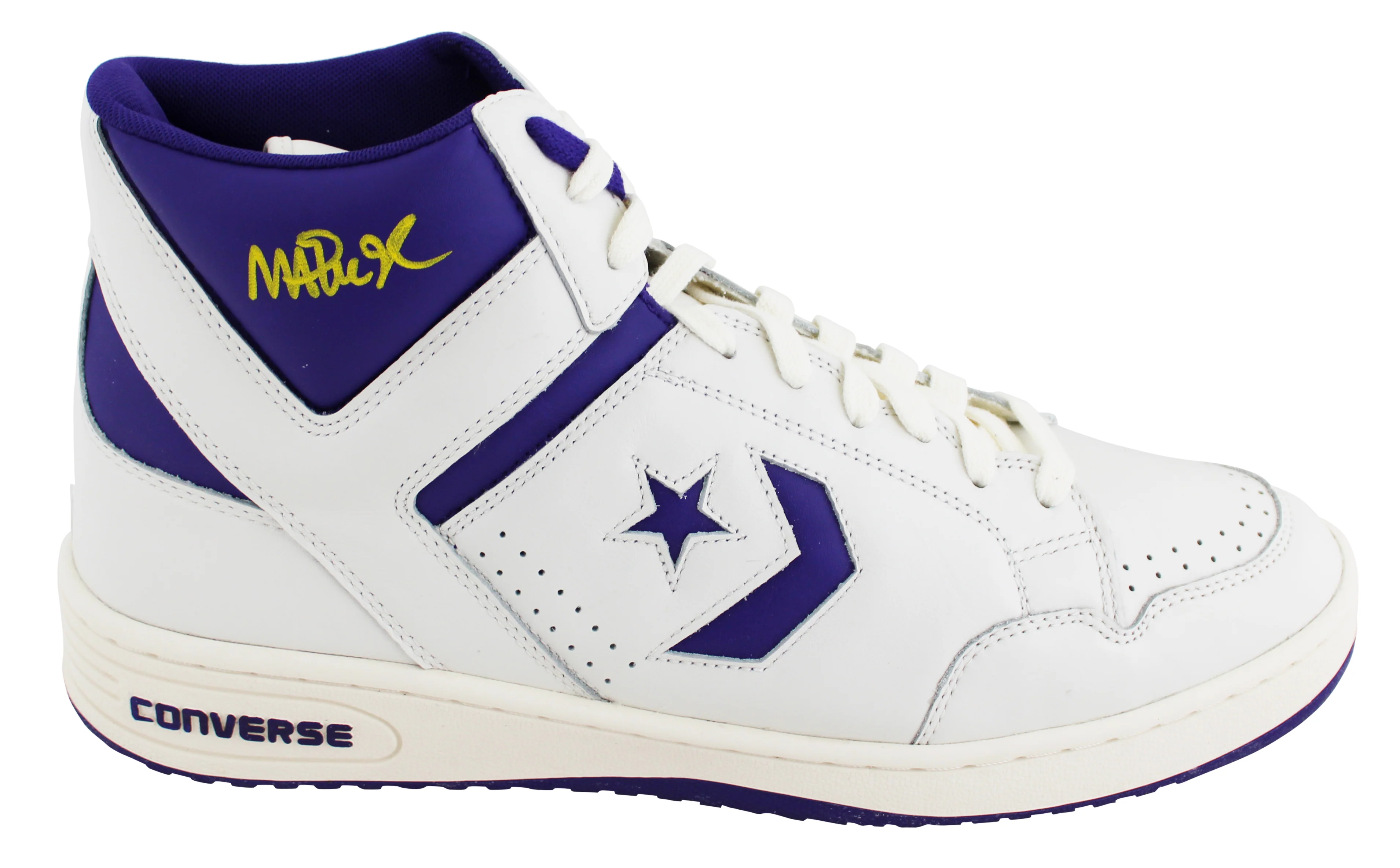 Lakers Magic Johnson Signed Right P&W Converse Weapon Shoe W/ Case BAS Witness 3 - Image 3
