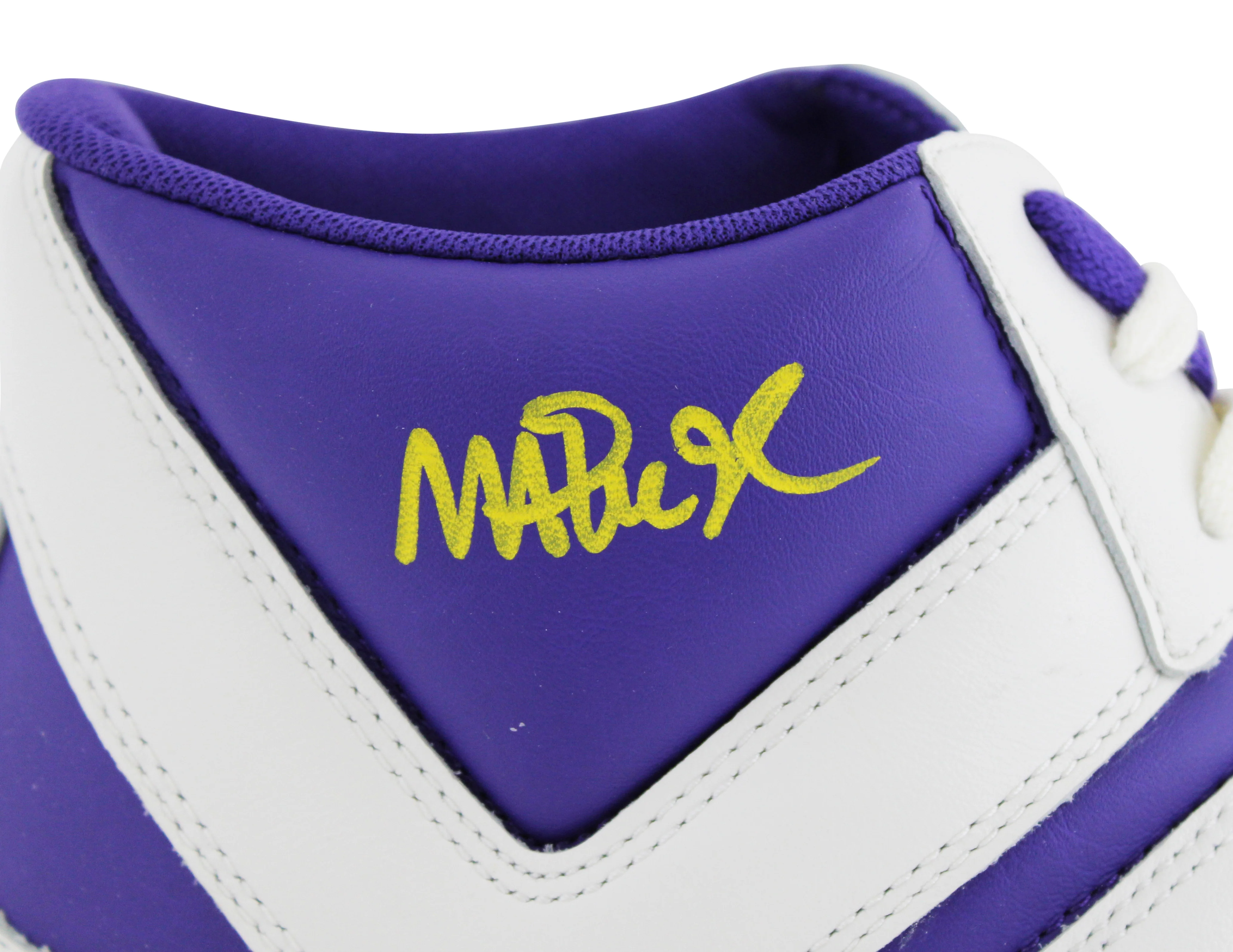 Lakers Magic Johnson Signed Right P&W Converse Weapon Shoe W/ Case BAS Witness 3 - Image 4