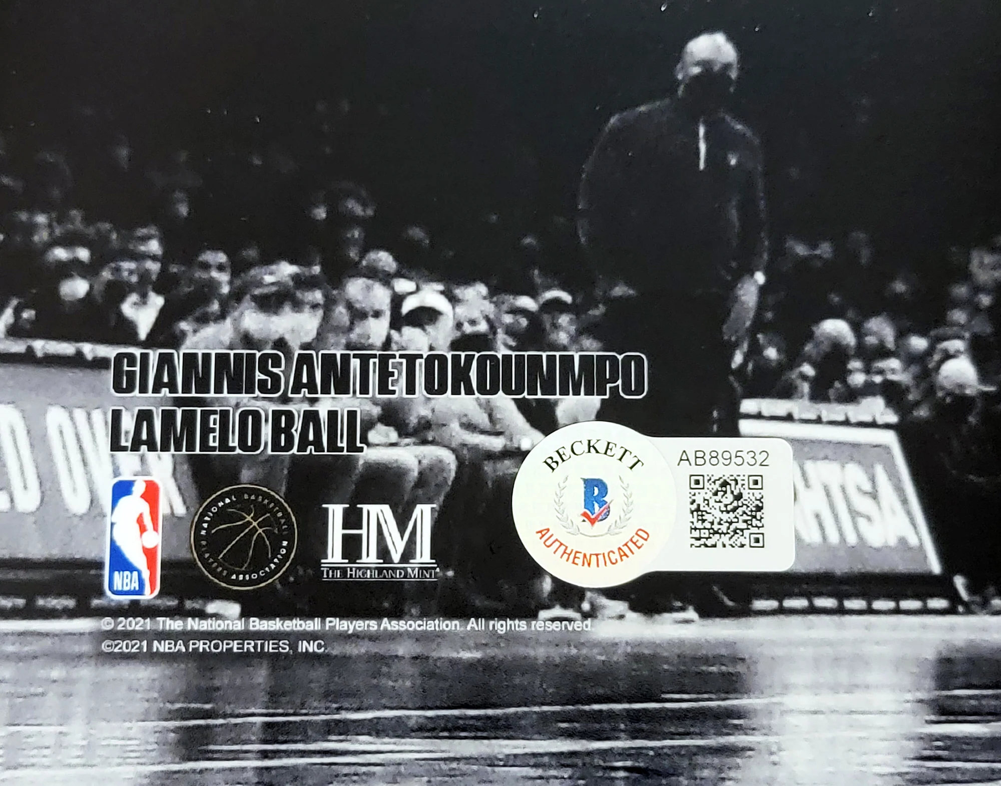 LaMelo Ball Autographed Framed 16x20 Photo New Orleans Pelicans Spotlight Beckett BAS Stock #210963 - Image 4