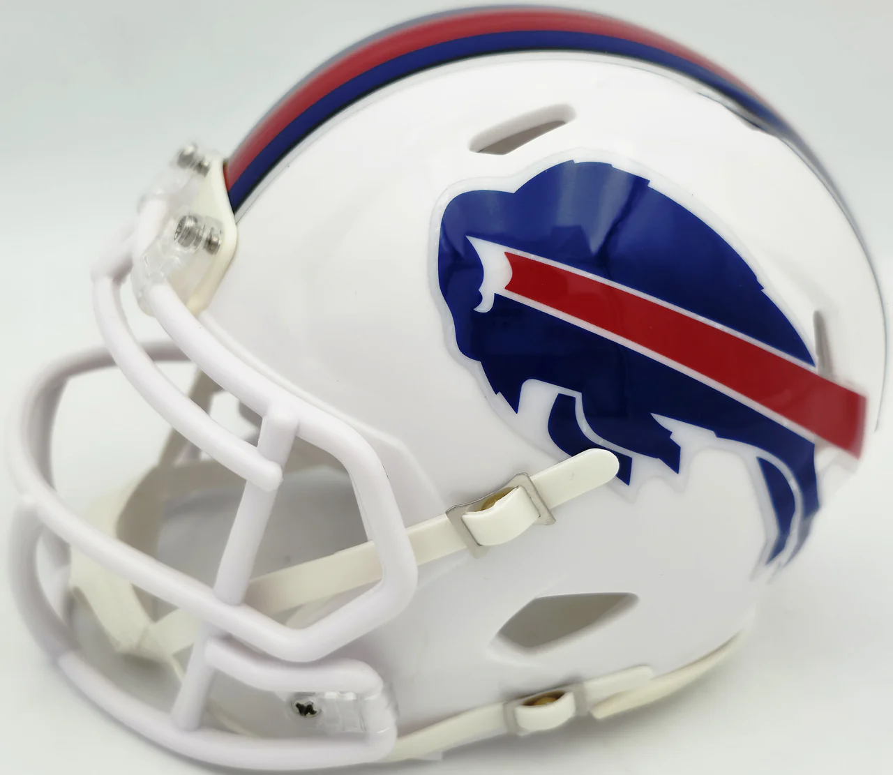 LeSean McCoy Autographed Buffalo Bills White Speed Mini Helmet JSA Witness Stock #261966 - Image 3