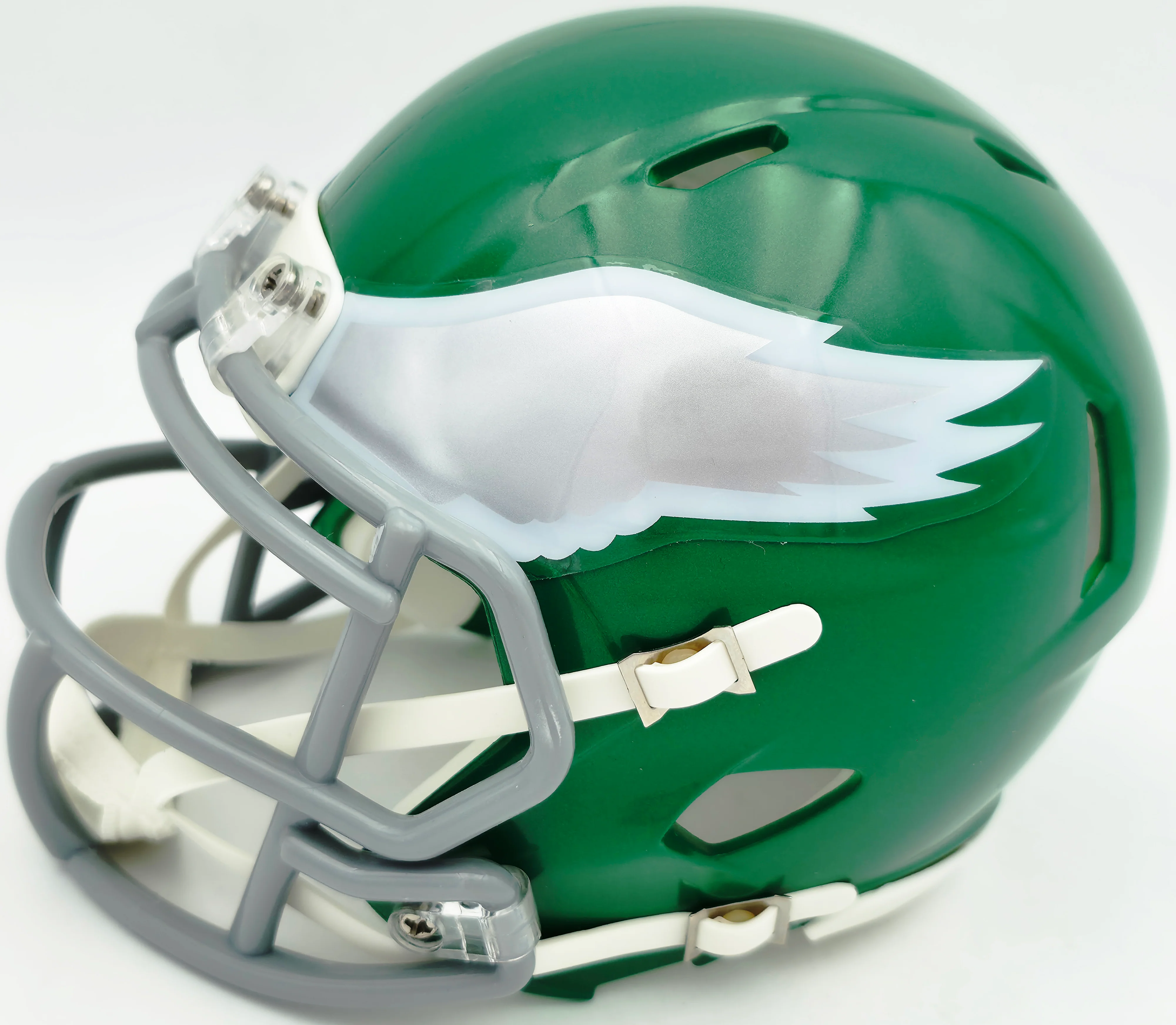 LeSean McCoy Autographed Philadelphia Eagles Green 2023 Alternate Speed Mini Helmet (In Black) Beckett BAS Witness Stock #261962 - Image 3