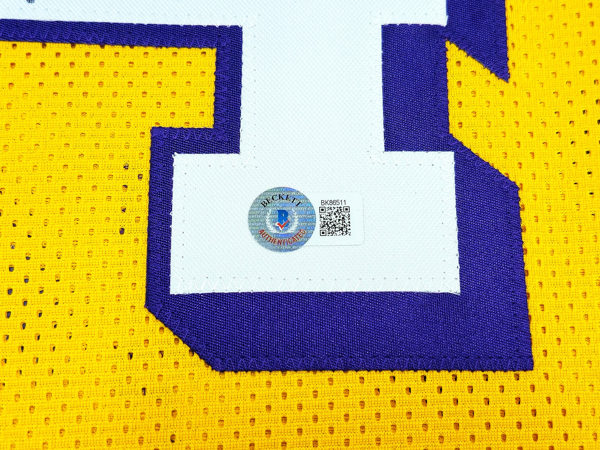 Los Angeles Lakers Jerry West Autographed Yellow Jersey Beckett BAS QR Stock #221334 - Image 5