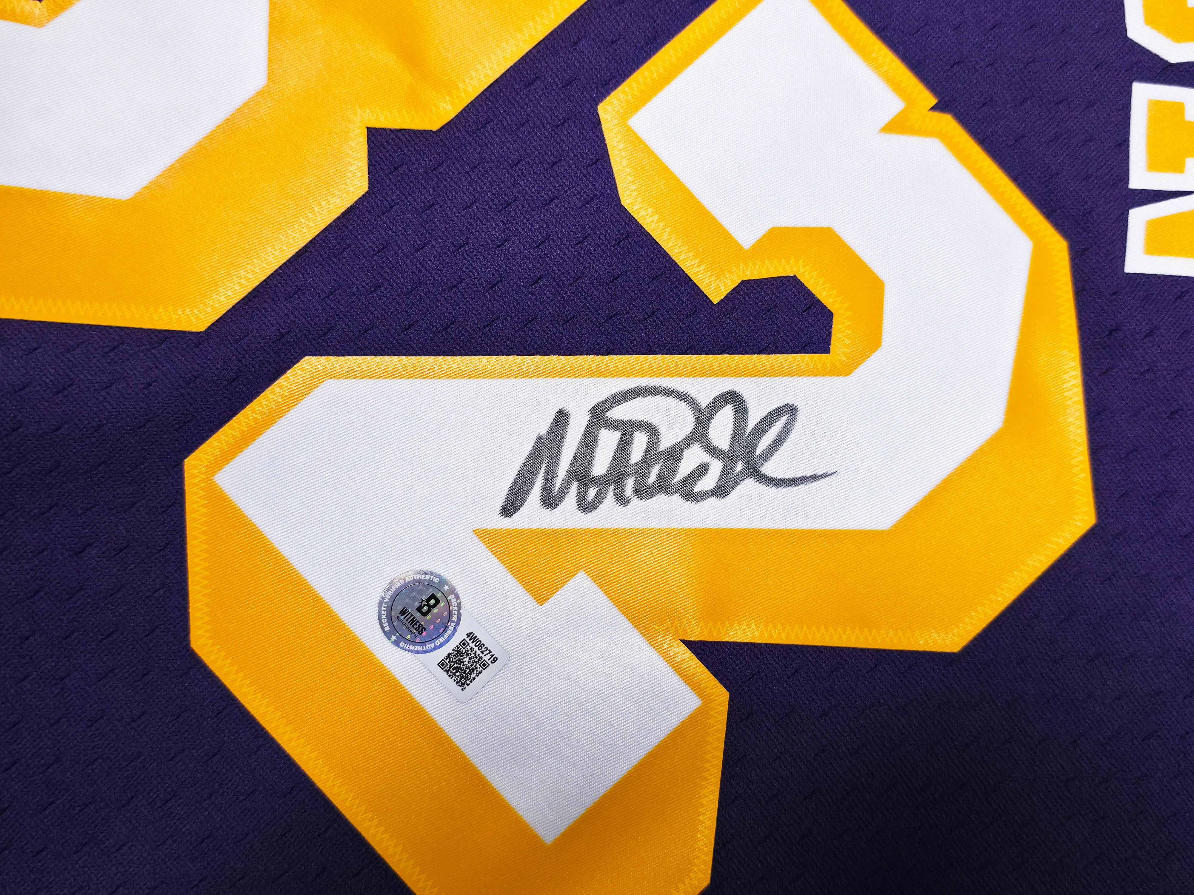 Los Angeles Lakers Magic Johnson Autographed Purple Authentic Mitchell & Ness 1984-85 Hardwood Classic Swingman Jersey Size L Beckett BAS Witness Stock #256707 - Image 4