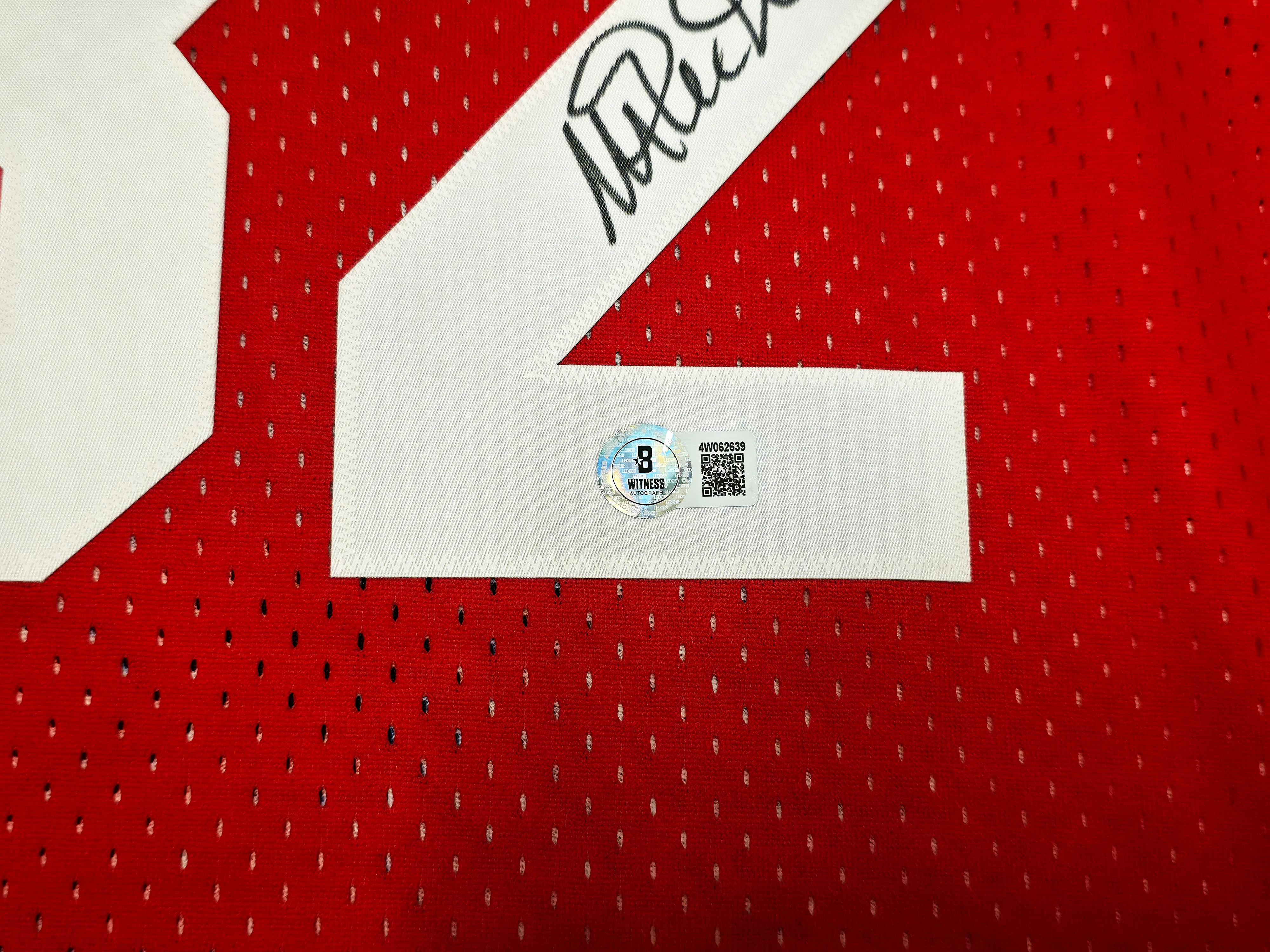 Los Angeles Lakers Magic Johnson Autographed Red Authentic Mitchell & Ness 1991 All Star Game Hardwood Classic Swingman Jersey Size XXL Beckett BAS Witness Stock #256712 - Image 5
