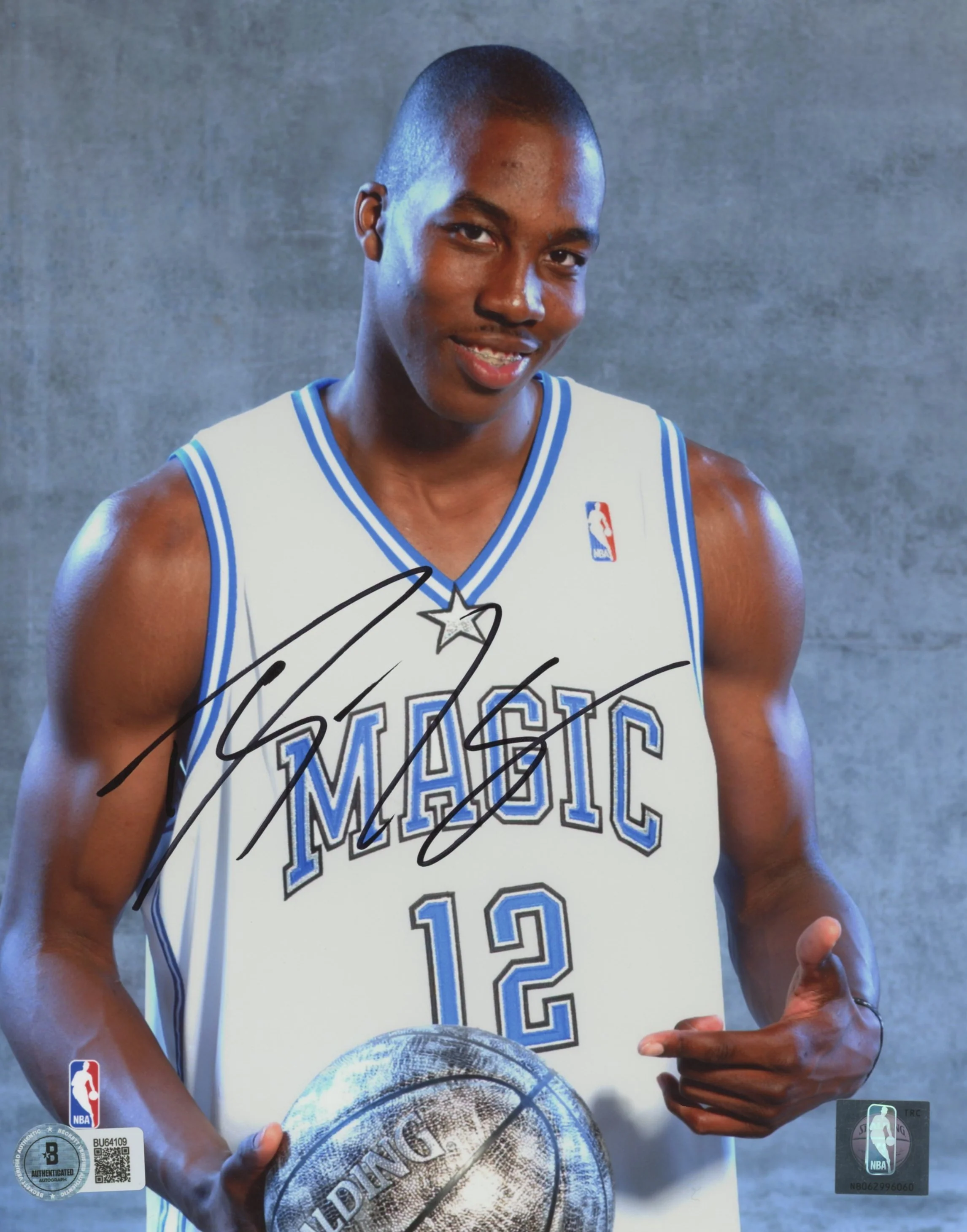 Magic Dwight Howard Authentic Signed 8x10 Vertical Photo BAS #BU64109 - Image 2