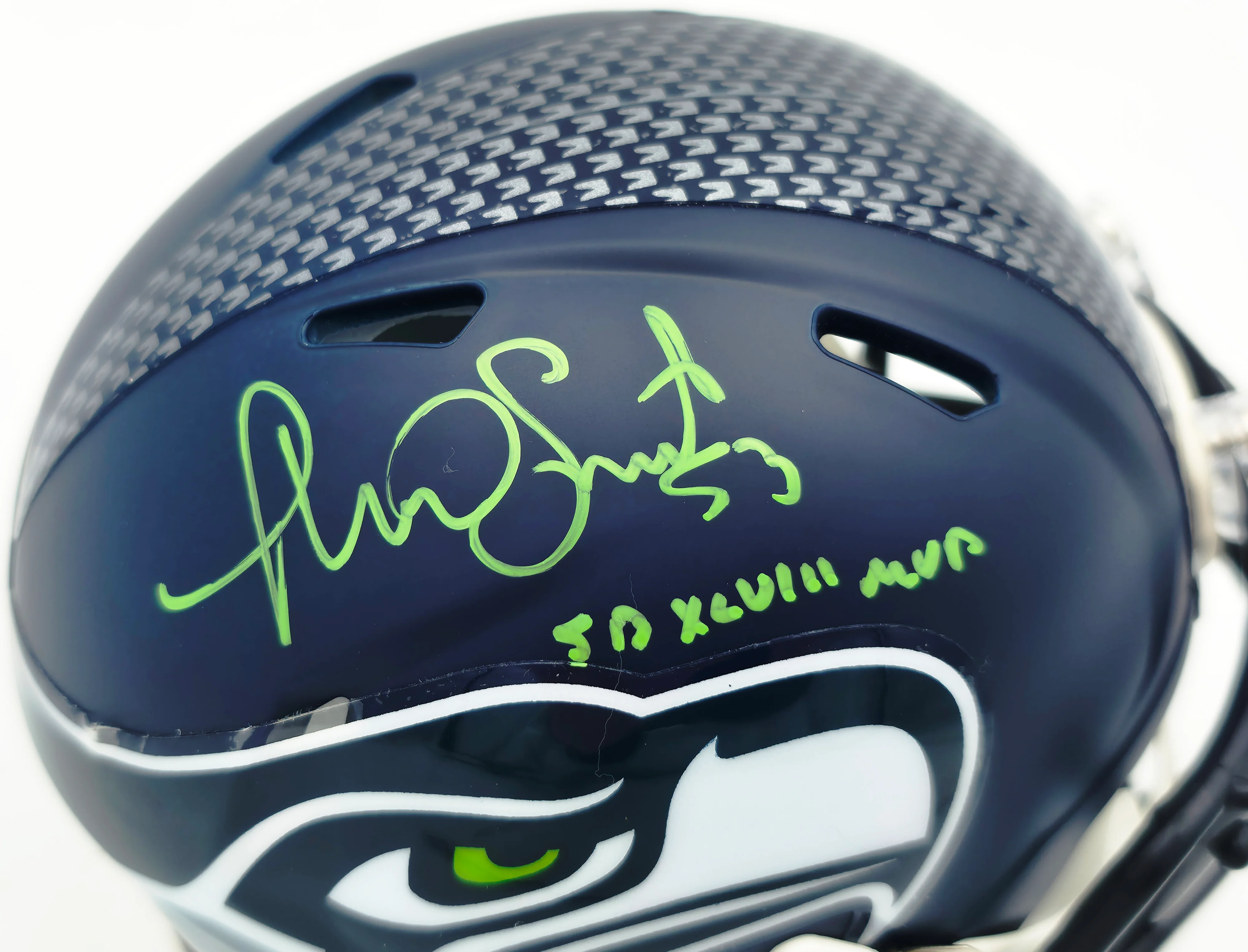 Malcolm Smith Autographed Seattle Seahawks Blue Speed Mini Helmet "SB LXVIII MVP" Beckett BAS Witness Stock #262123 - Image 2