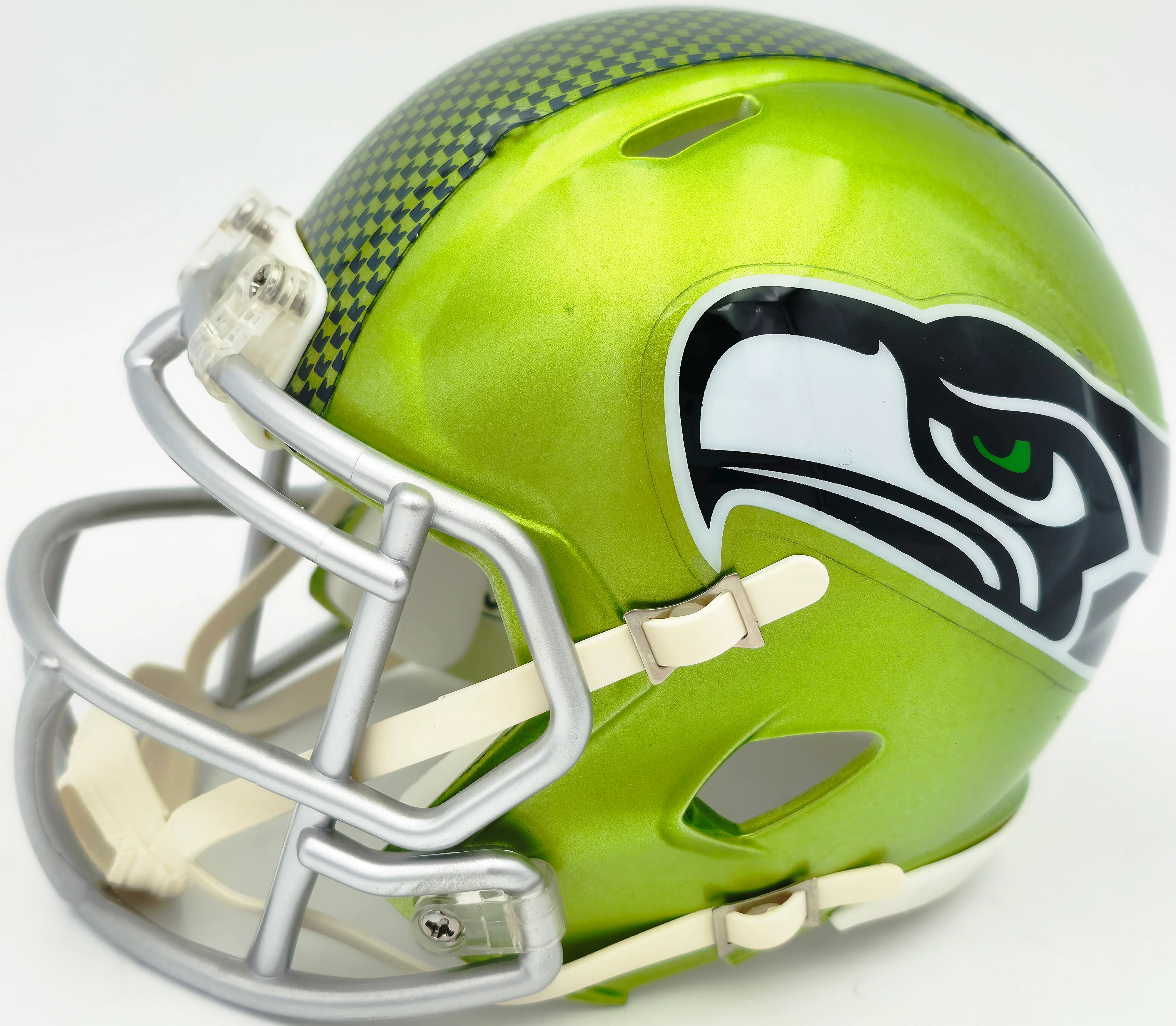 Malcolm Smith Autographed Seattle Seahawks Flash Green Speed Mini Helmet "SB LXVIII MVP" Beckett BAS Witness Stock #262122 - Image 5