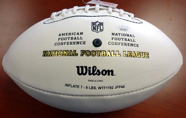Malcolm Smith Autographed White Super Bowl Logo Football Seattle Seahawks MCS Holo Stock #72382 - Image 4