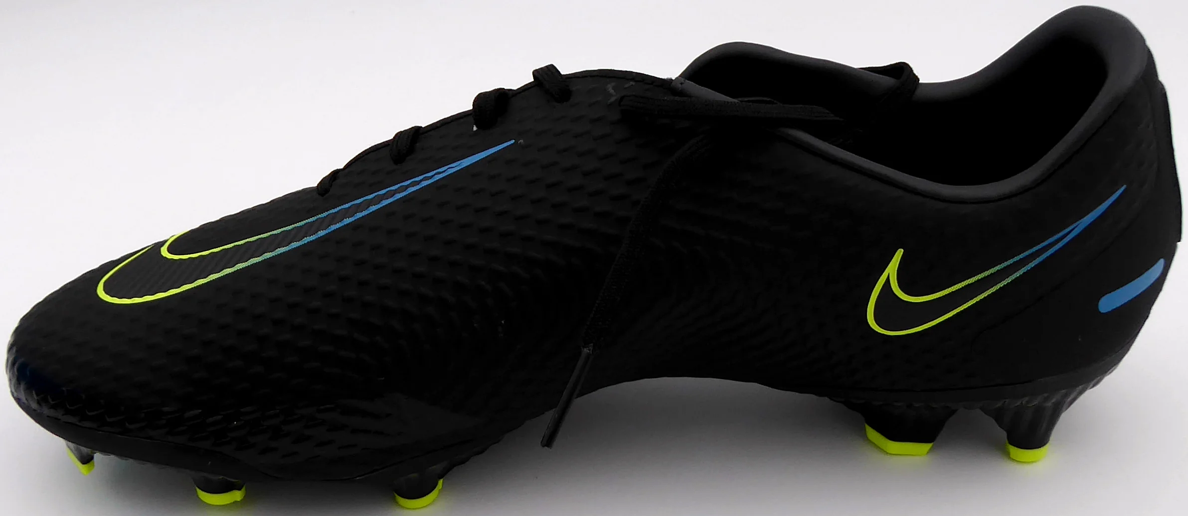 Mason Mount Autographed Black Nike Phantom Cleat Shoe Chelsea F.C. Size 9.5 (Light Auto) Beckett BAS #K06360 - Image 4