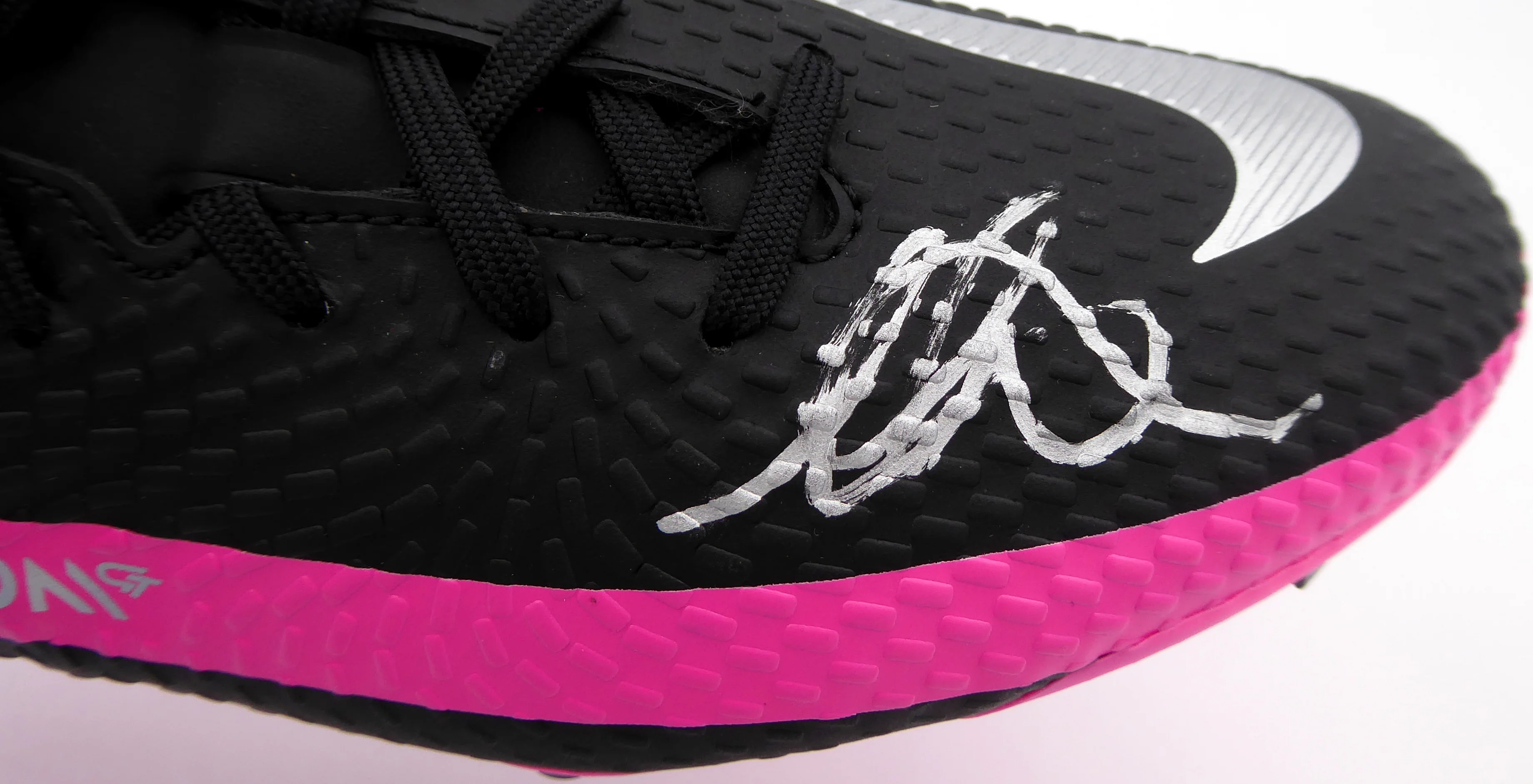 Mason Mount Autographed Blue & Pink Nike Phantom Cleat Shoe Chelsea F.C. Size 9 Beckett BAS #K06434 - Image 2