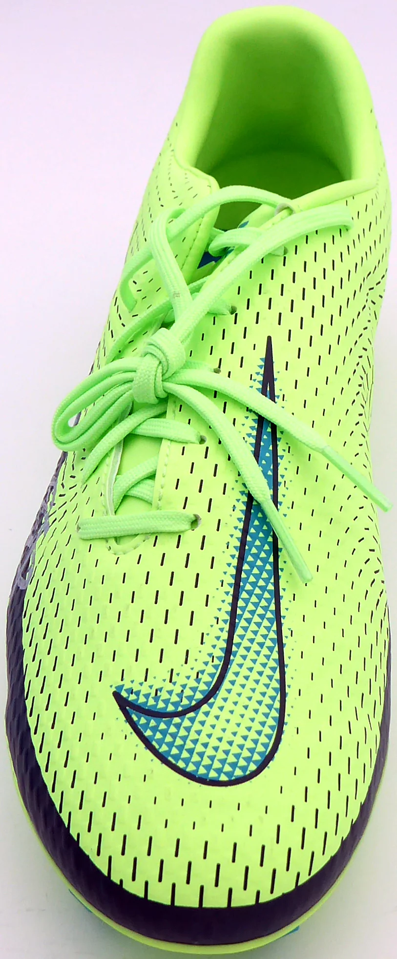 Mason Mount Autographed Green Nike Phantom Cleat Shoe Chelsea F.C. Size 10.5 Beckett BAS #K06432 - Image 3