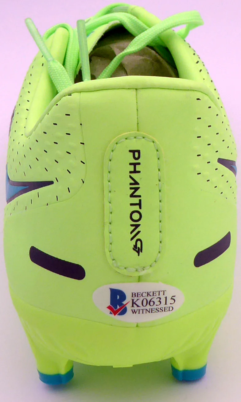 Mason Mount Autographed Green Nike Phantom Cleat Shoe Chelsea F.C. Size 8 (Light Auto) Beckett BAS #K06315 - Image 5