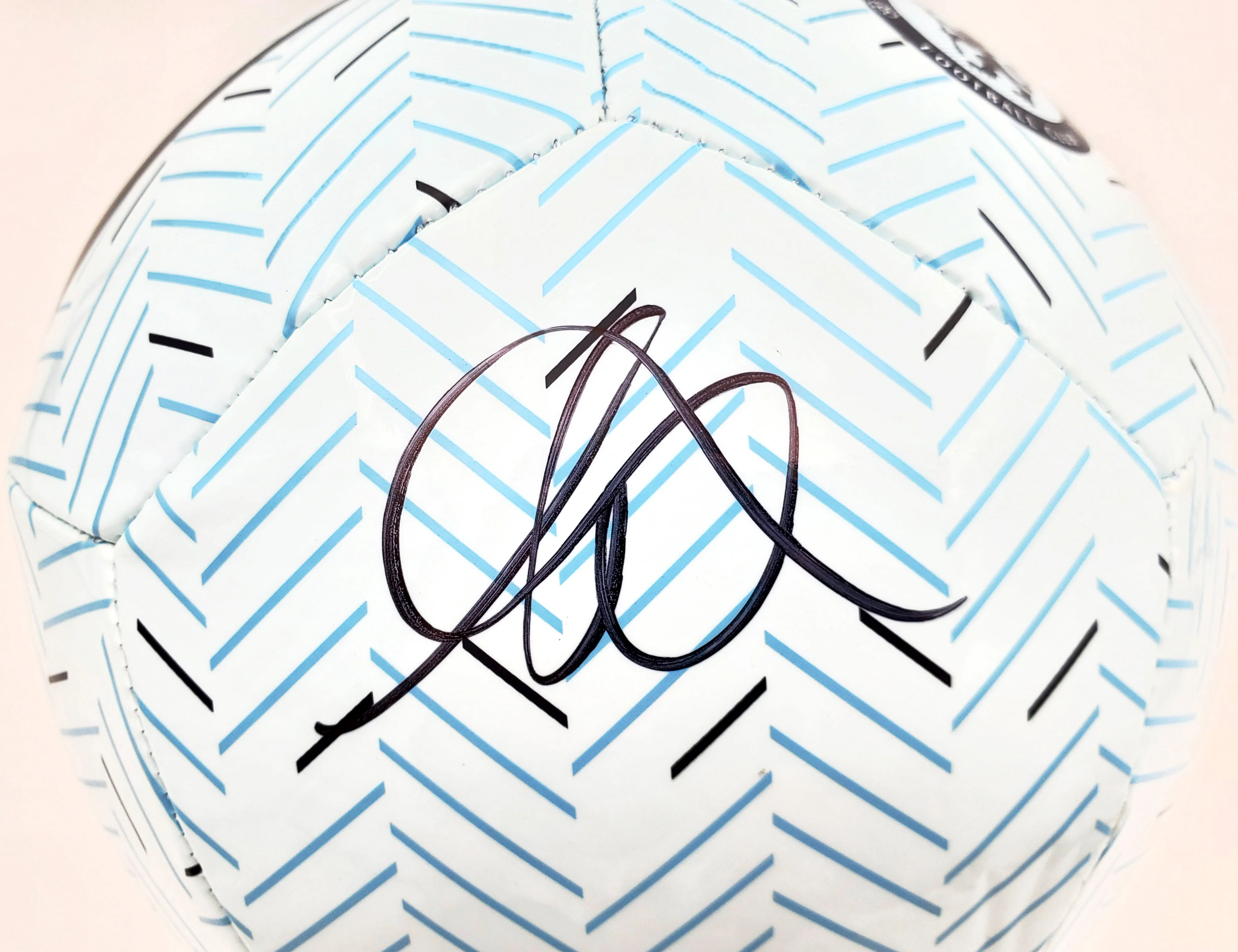 Mason Mount Autographed Nike Soccer Ball Chelsea F.C. Beckett BAS Stock #196470 - Image 2