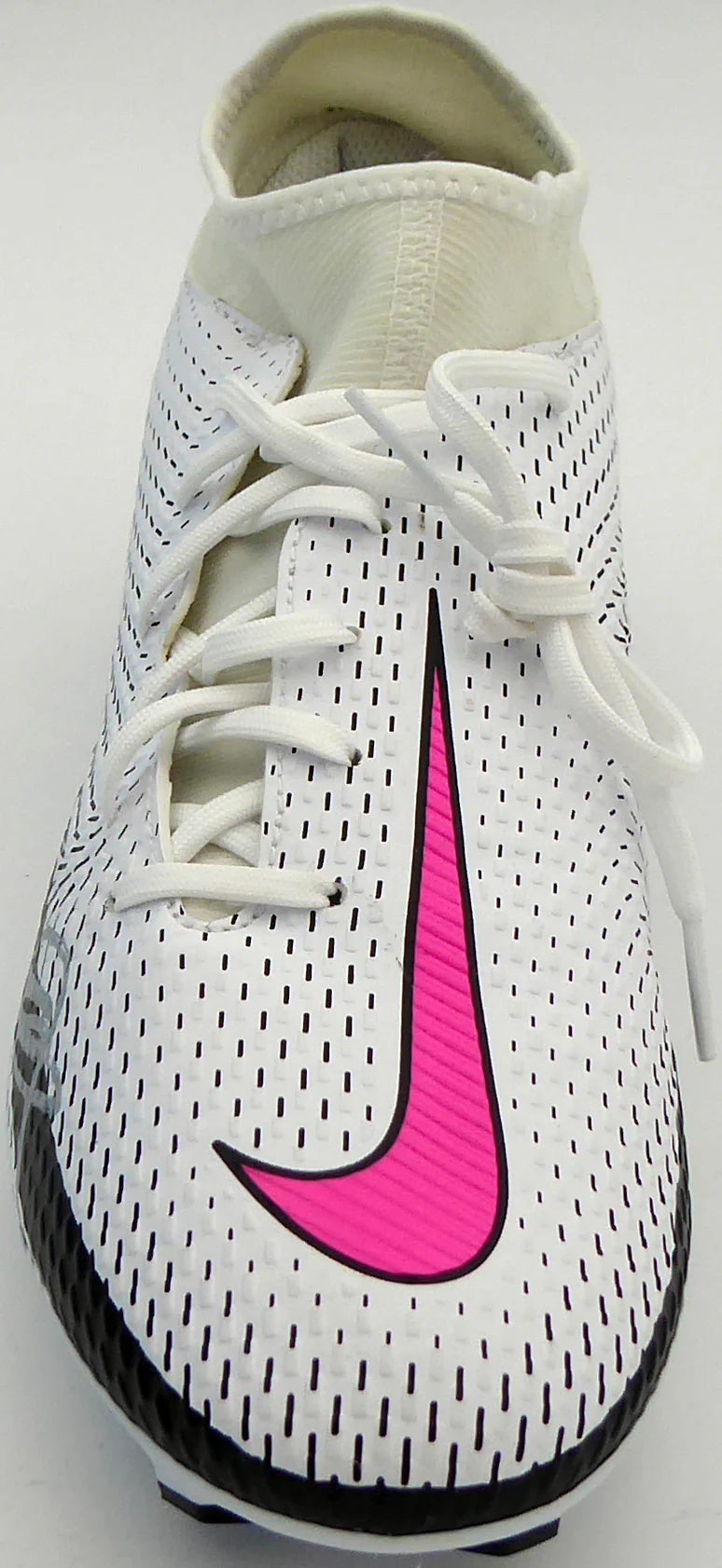 Mason Mount Autographed White & Pink Nike Phantom Cleat Shoe Chelsea F.C. Size 9.5 Beckett BAS #K06404 - Image 3
