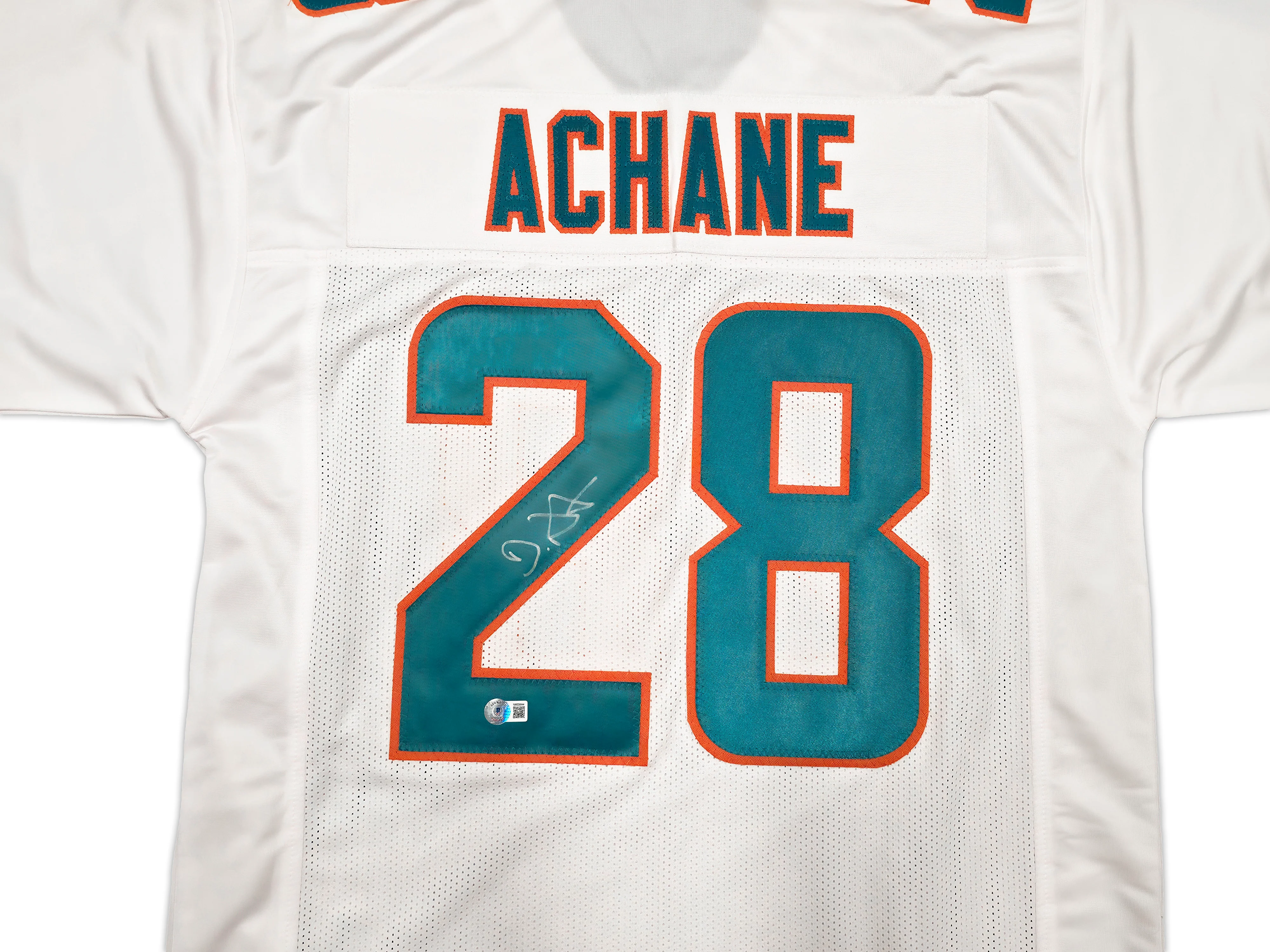 Miami Dolphins De'Von Achane Autographed White Jersey Beckett BAS Witness Stock #256916 - Image 3