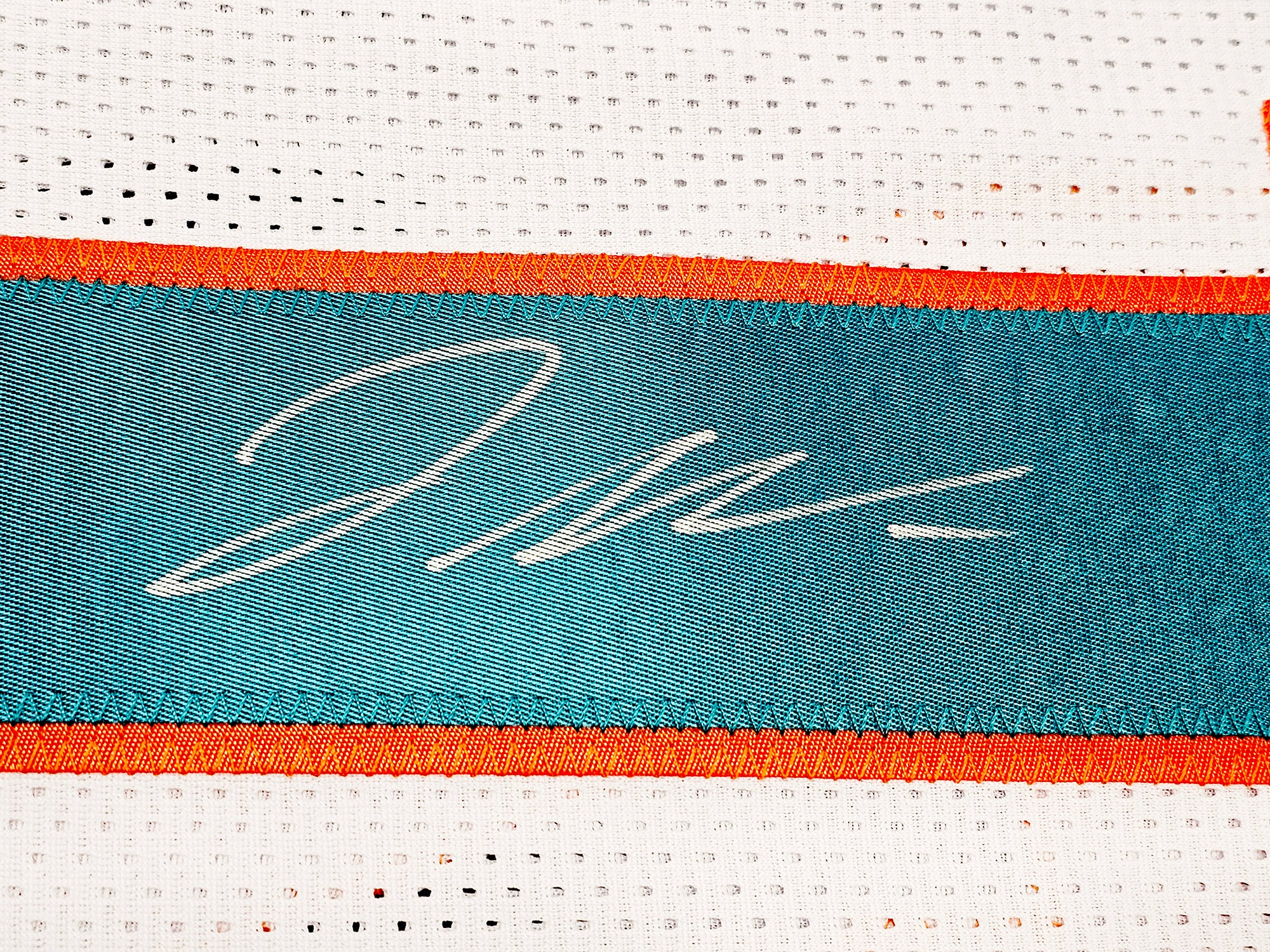 Miami Dolphins Jaylen Waddle Autographed White Jersey JSA Stock #222823 - Image 4