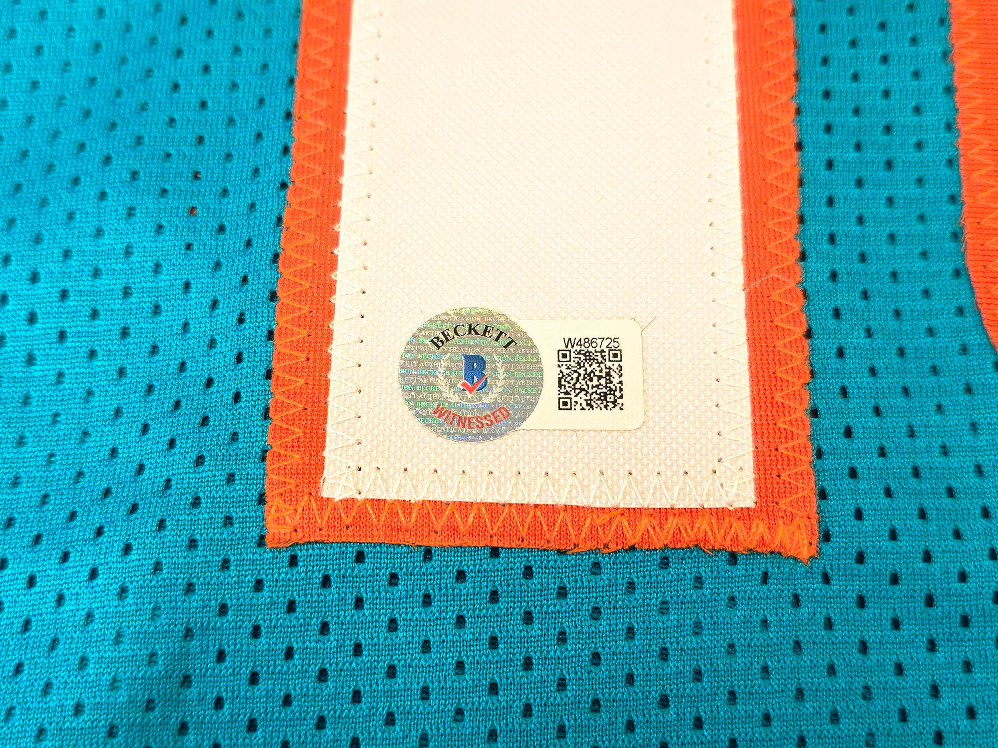 Miami Dolphins Tyreek Hill Autographed Teal Jersey Beckett BAS Witness Stock #227330 - Image 5