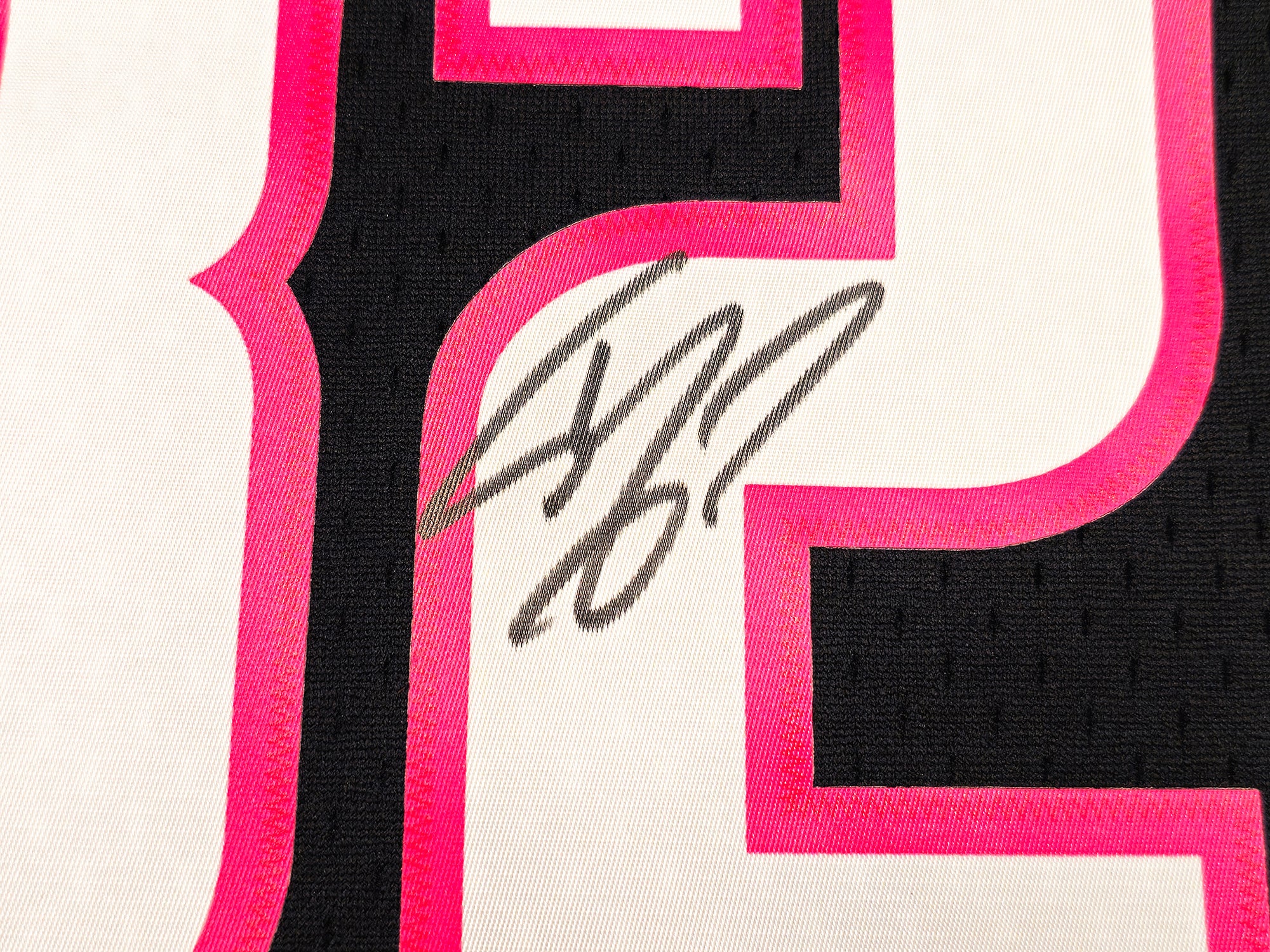 Miami Heat Shaquille Shaq O'Neal Autographed Black Authentic Mitchell & Ness 2005-06 HWC Swingman Jersey Size L Beckett BAS Witness Stock #235523 - Image 3