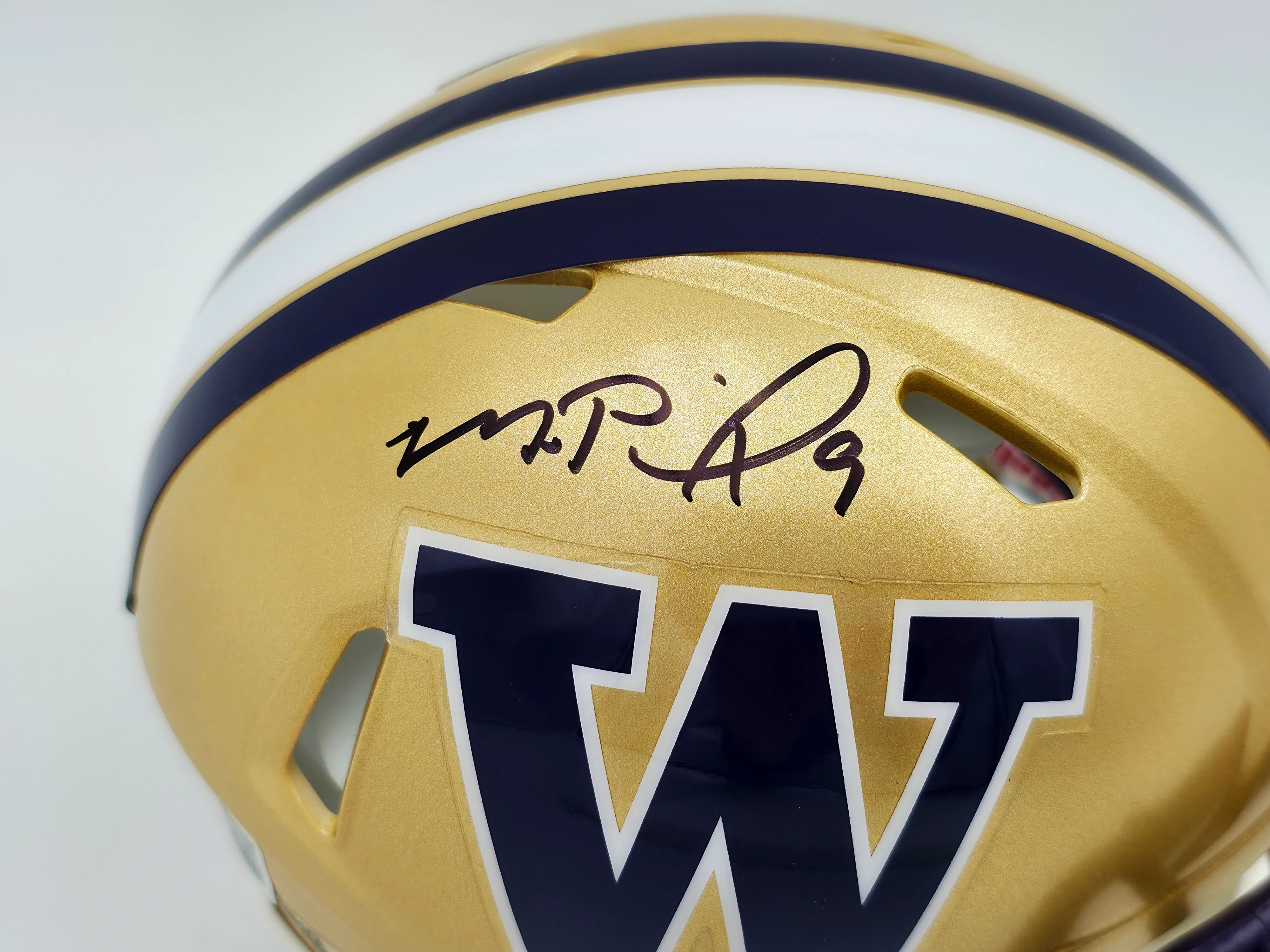 Michael Penix Jr. Autographed Washington Huskies Gold Speed Mini Helmet Beckett BAS Witness Stock #242577 - Image 2