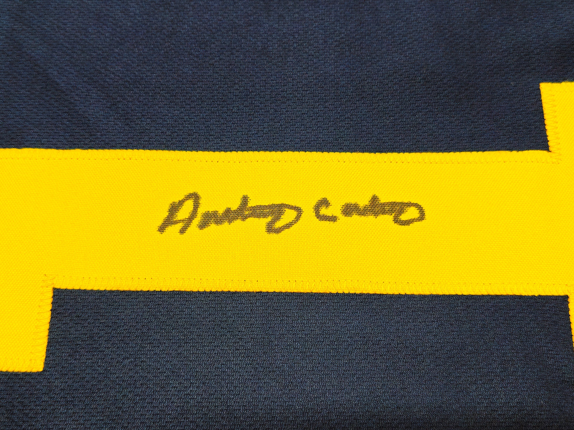 Michigan Wolverines Anthony Carter Autographed Blue Jersey JSA Stock #234505 - Image 4