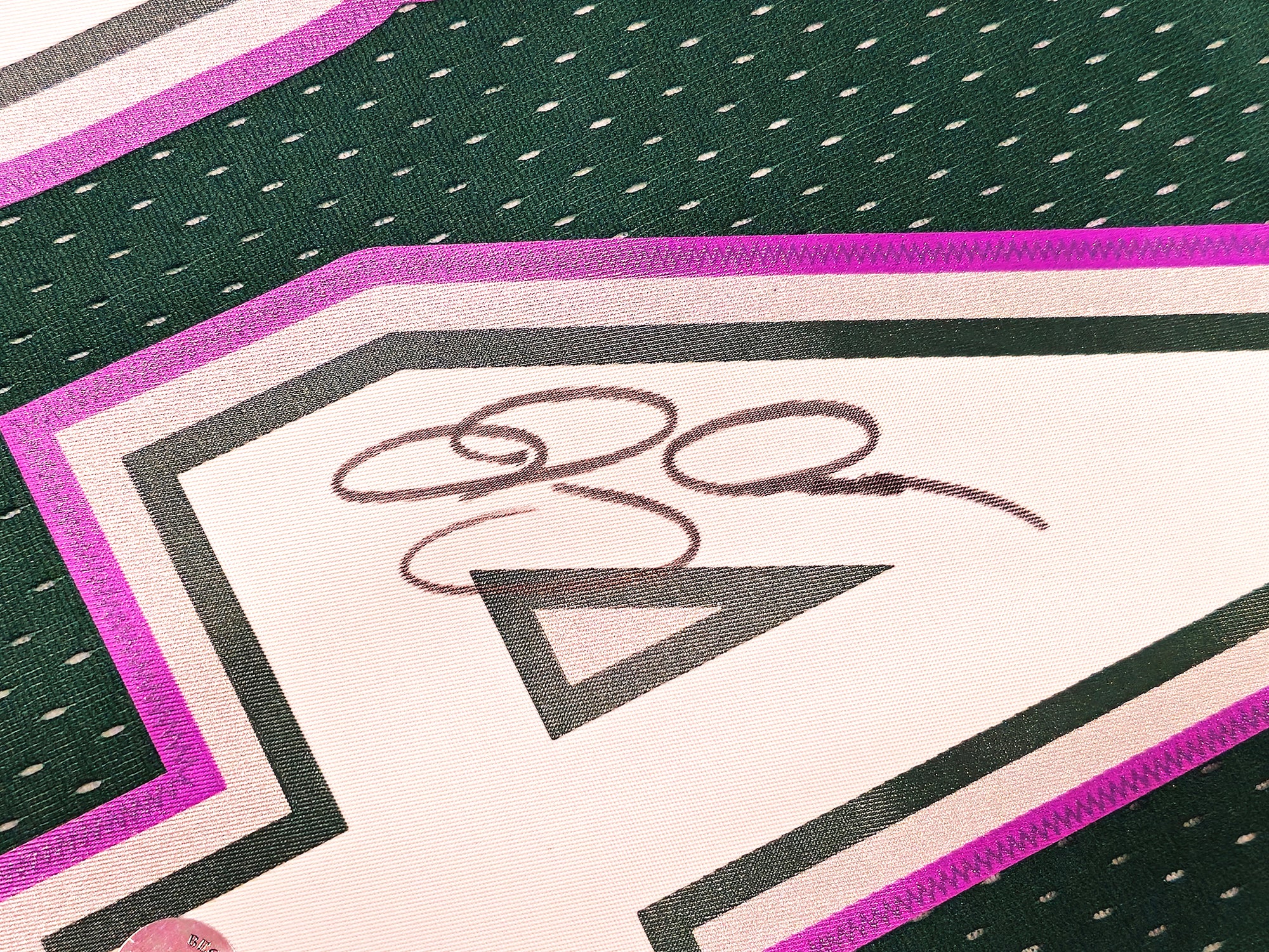Milwaukee Bucks Ray Allen Autographed Green Authentic Mitchell & Ness 1996-97 Ray Allen HWC Swingman Jersey Size L Beckett BAS Witness Stock #221291 - Image 4