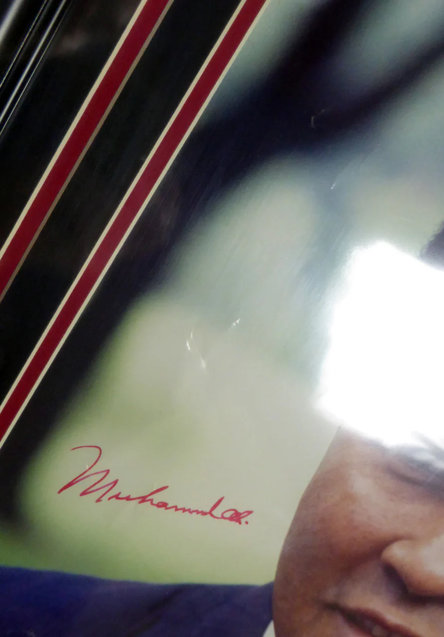 Muhammad Ali Autographed Framed 16x20 Photo (Creased) PSA/DNA #Q02875 - Image 5