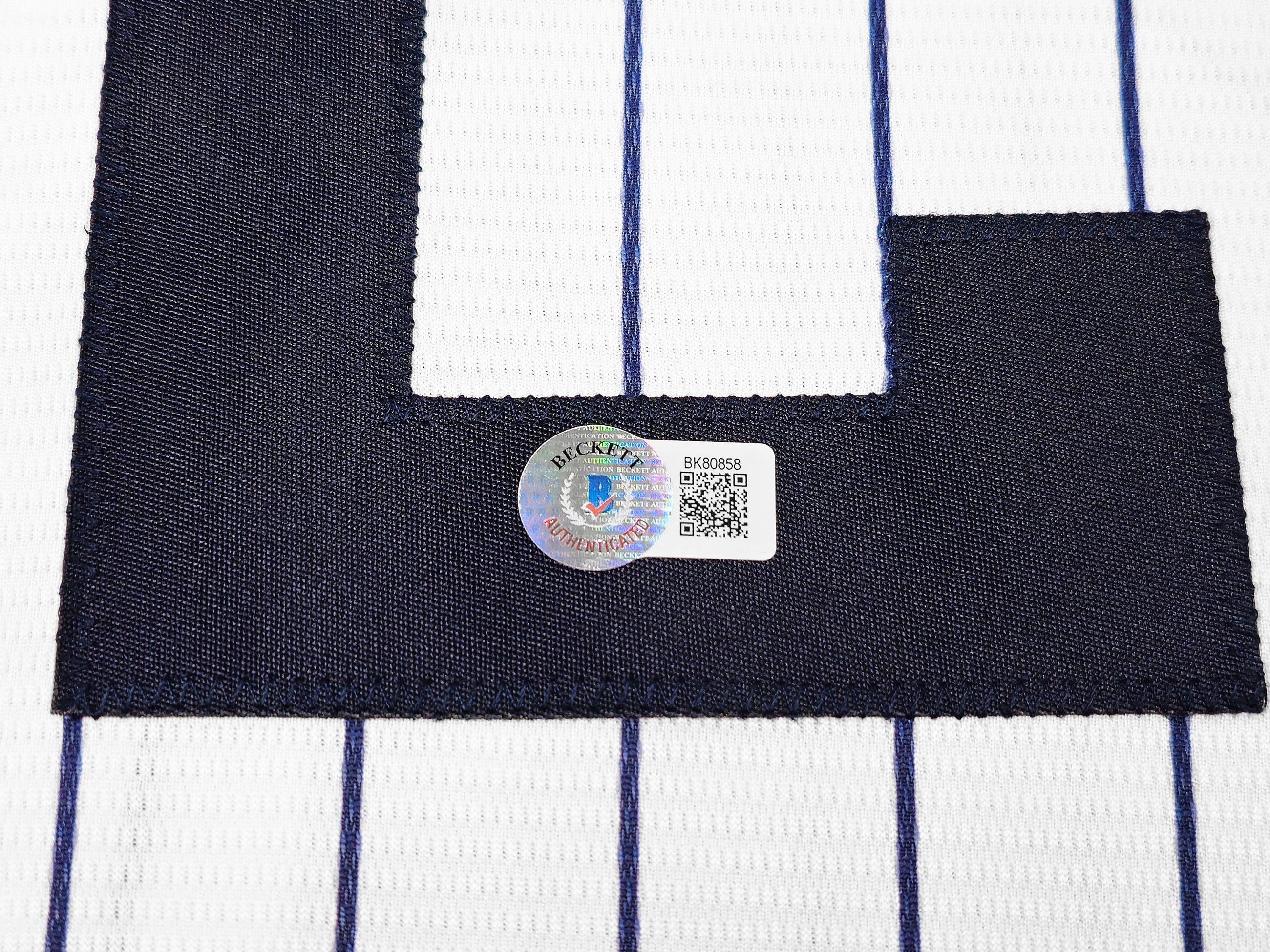 New York Yankees Juan Soto Autographed White Pinstripes Nike Jersey Size L Beckett BAS QR Stock #226401 - Image 5