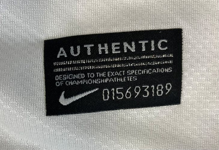 Neymar Jr Signed Santos FC White Nike Soccer Jersey BAS - Image 4