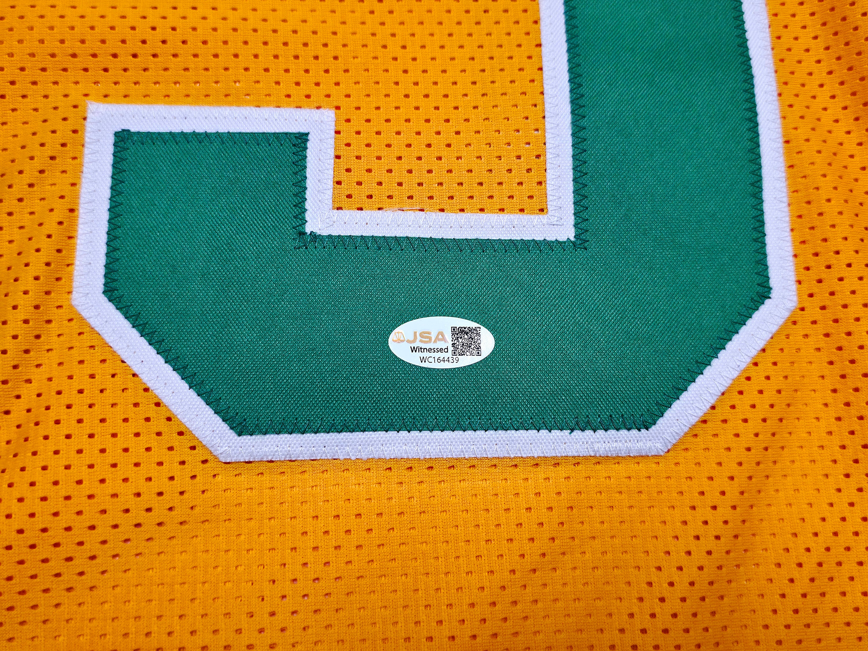 Oregon Ducks Tez Johnson Autographed Yellow Jersey JSA Witness Stock #256794 - Image 4