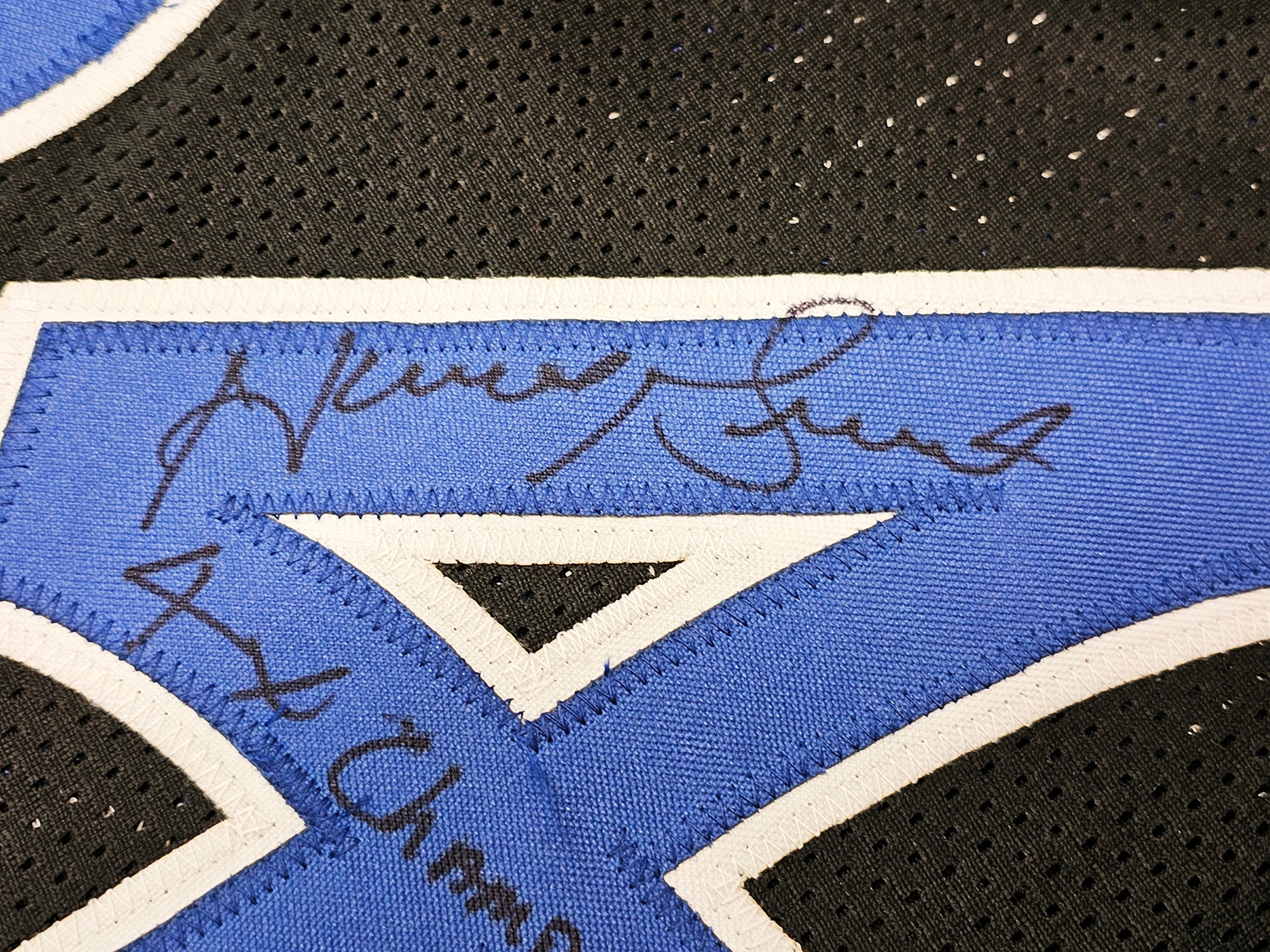 Orlando Magic Horace Grant Autographed Black Jersey "4x Champs" JSA Stock #215708 - Image 4