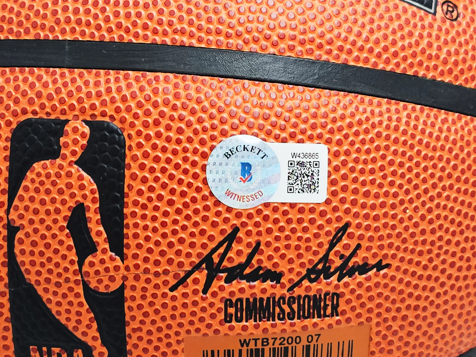 Patrick Ewing Autographed Authentic Indoor/Outdoor Basketball New York Knicks Beckett BAS Witness Stock #214817 - Image 4