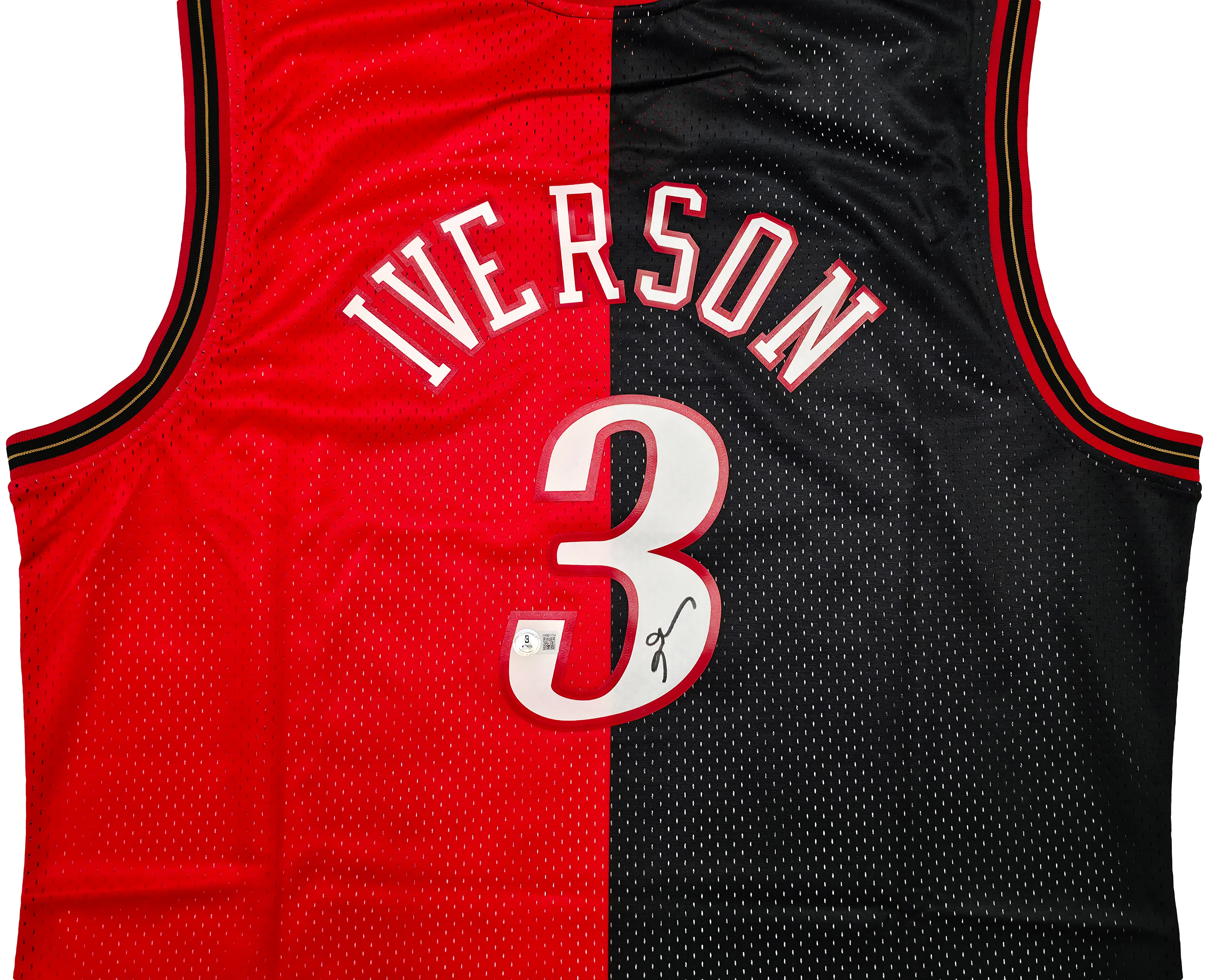 Philadelphia 76ers Allen Iverson Autographed Black & Red Authentic Mitchell & Ness 2000-01 HWC Swingman Split Jersey Size 2XL Beckett BAS Witness Stock #253625 - Image 3