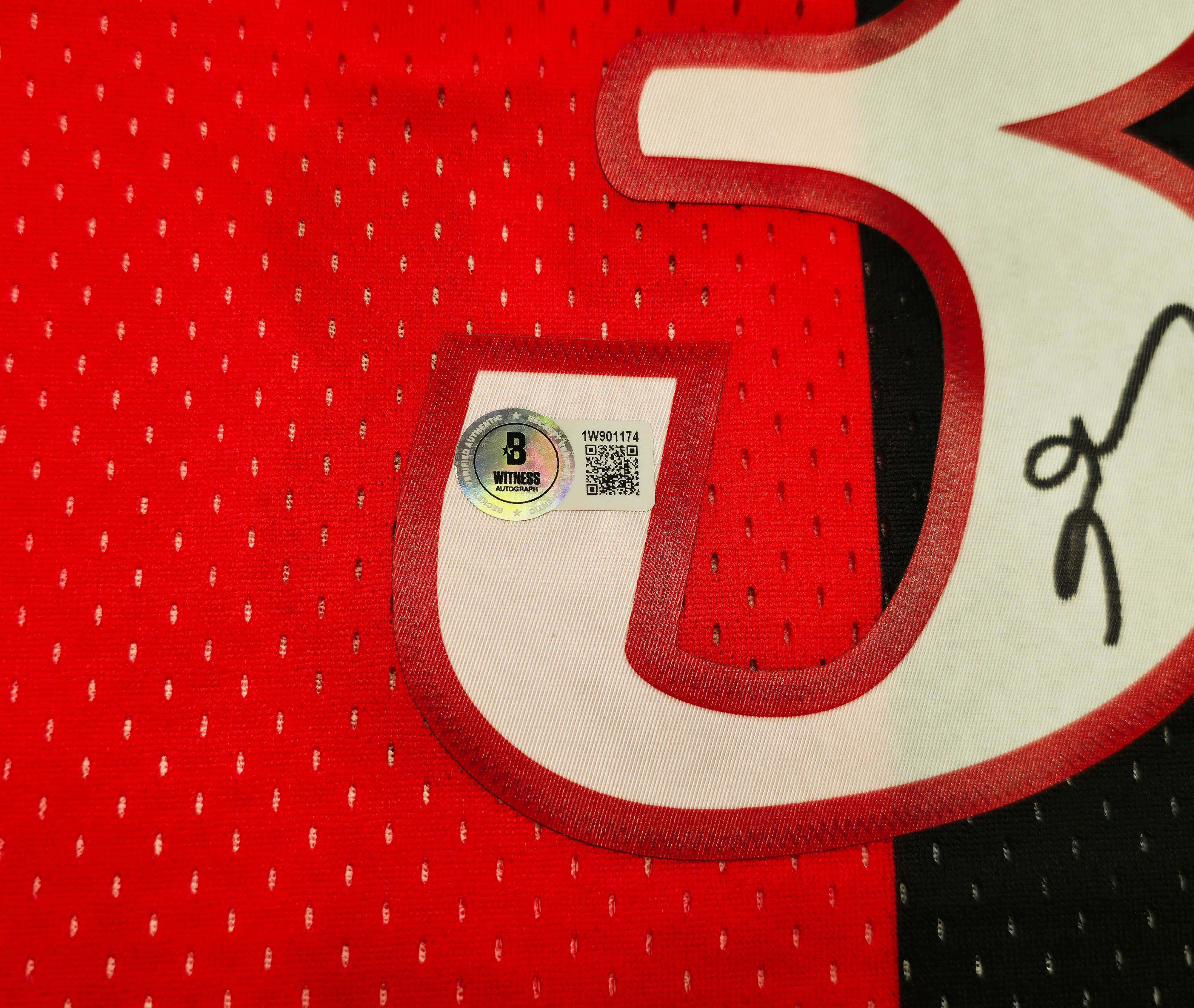Philadelphia 76ers Allen Iverson Autographed Black & Red Authentic Mitchell & Ness 2000-01 HWC Swingman Split Jersey Size 2XL Beckett BAS Witness Stock #253625 - Image 5