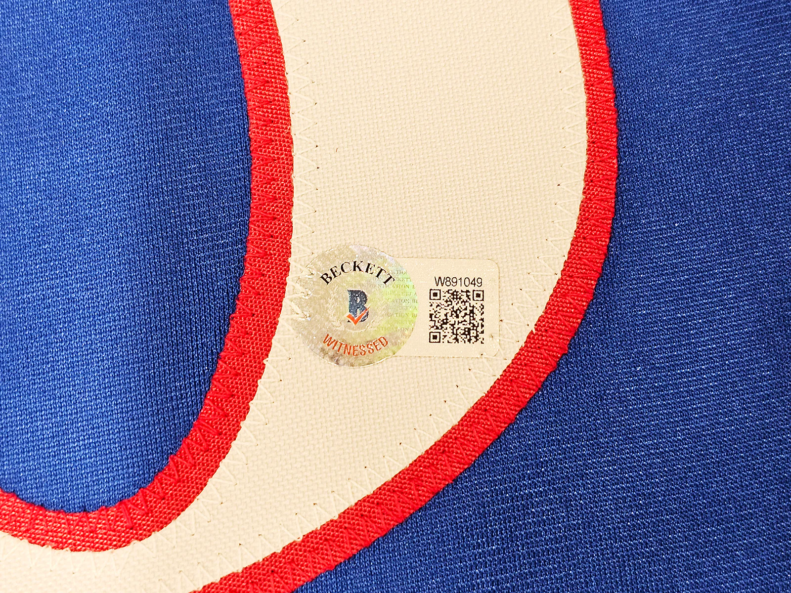 Philadelphia 76ers Allen Iverson Autographed Blue Jersey Beckett BAS Witness Stock #220714 - Image 5