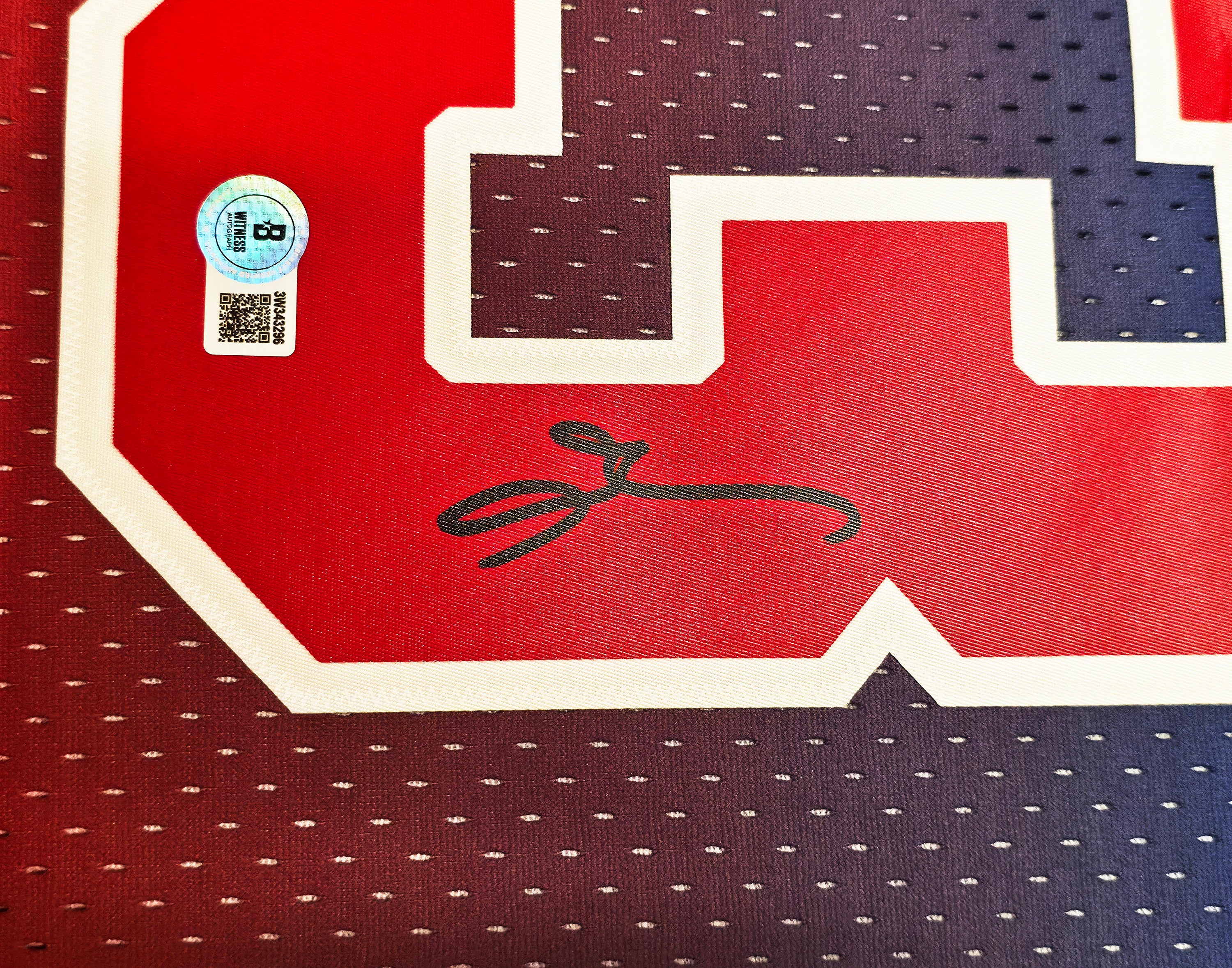 Philadelphia 76ers Allen Iverson Autographed Red Authentic Mitchell & Ness 1996-97 HWC Swingman Fadeaway Jersey Size M Beckett BAS Witness Stock #253631 - Image 4