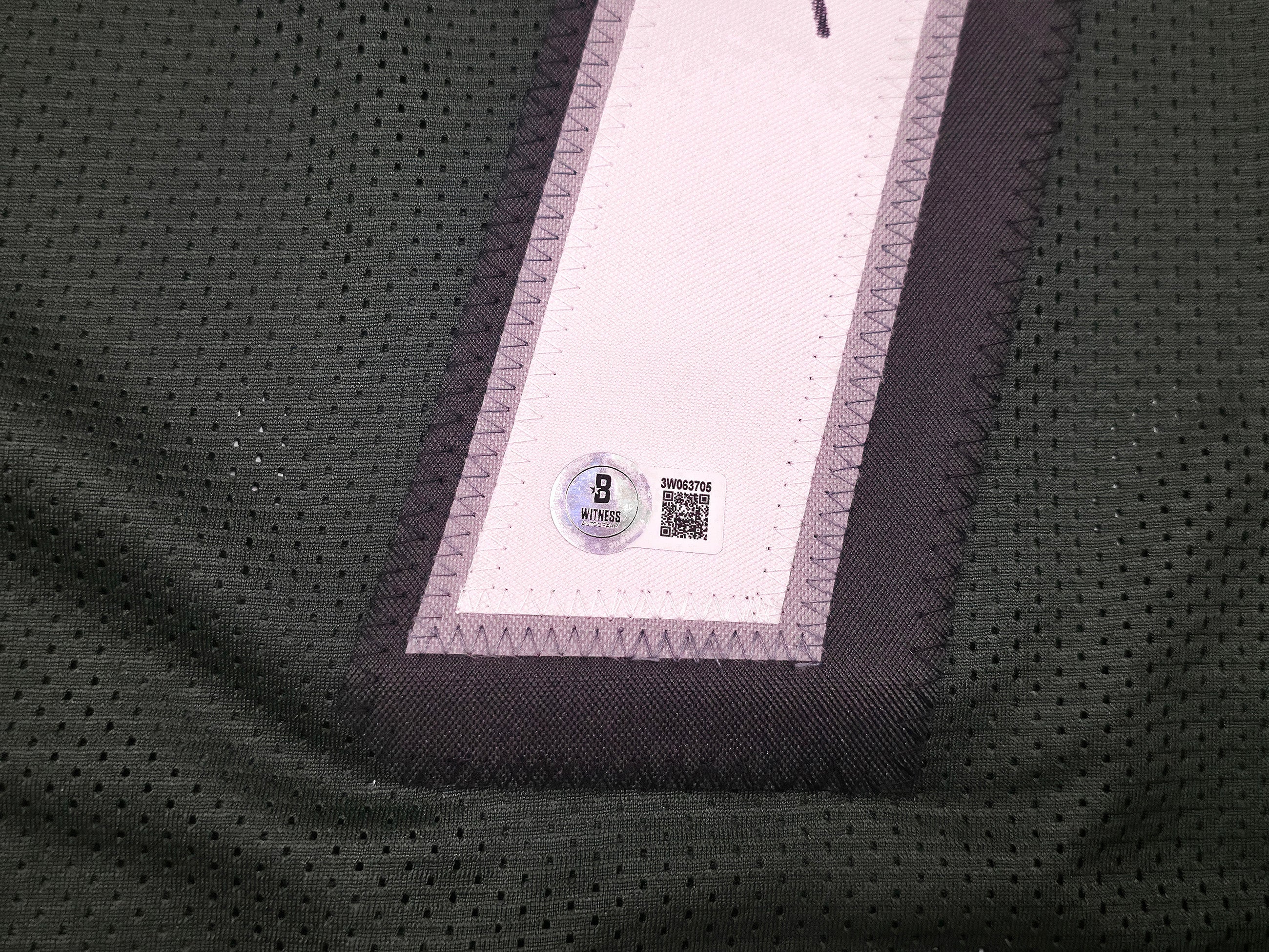Philadelphia Eagles Michael Vick Autographed Green Jersey Beckett BAS Witness Stock #253384 - Image 5