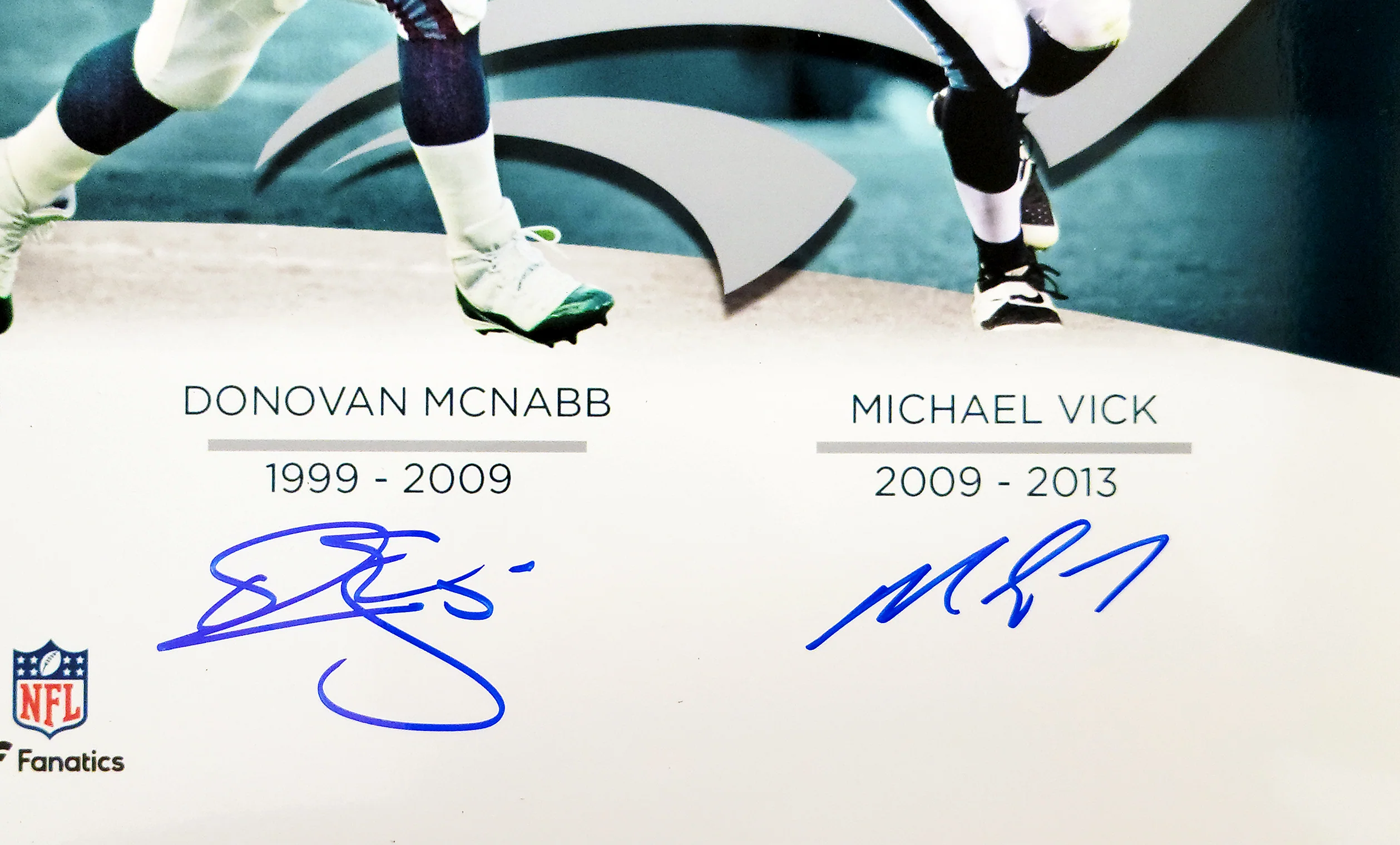 Philadelphia Eagles Quarterbacks Autographed 16x20 Photo With 4 Signatures Including Randall Cunningham & Donovan McNabb Beckett BAS Stock #206005 - Image 3