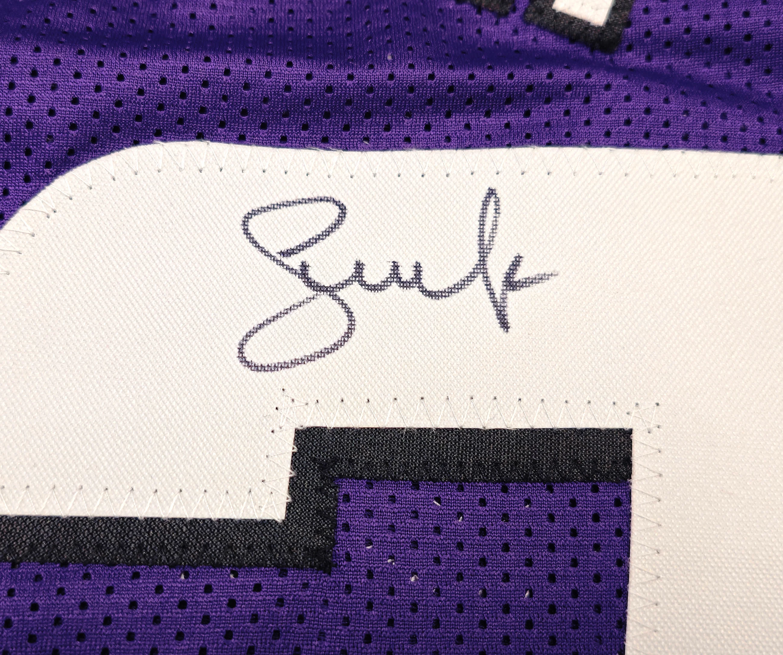 Phoenix Suns Steve Nash Autographed Purple Jersey Beckett BAS Witness Stock #233675 - Image 4