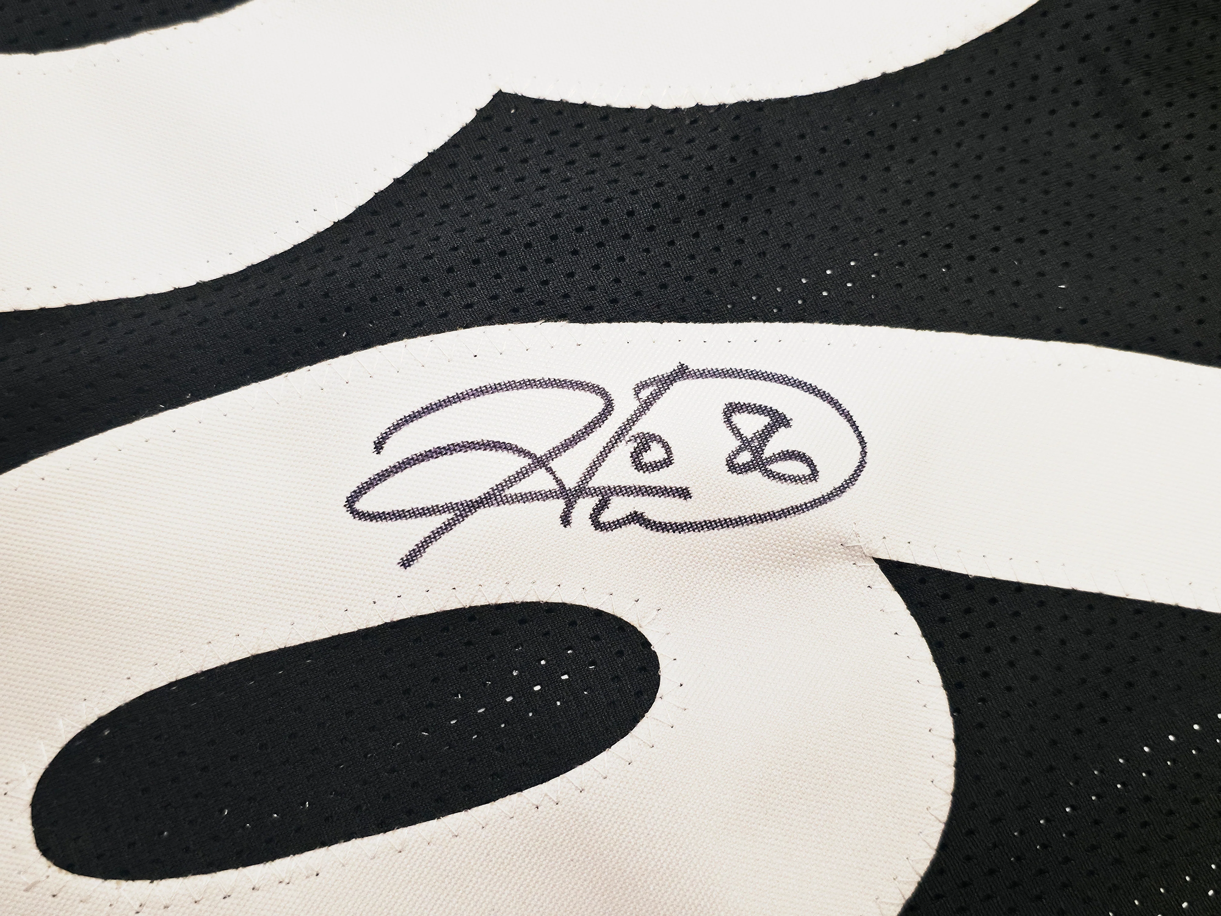 Pittsburgh Steelers Hines Ward Autographed Black Jersey Beckett BAS Witness Stock #253381 - Image 4