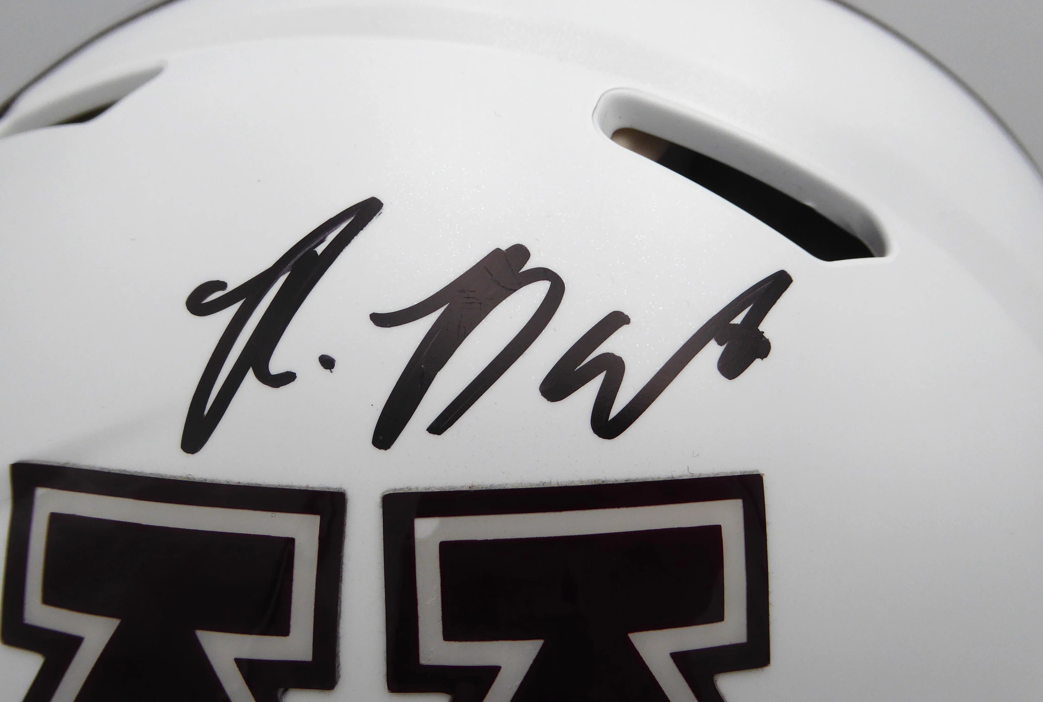 Rashod Bateman Autographed Authentic Full Size Helmet Minnesota Golden Gophers Fanatics Holo #NB38133349 - Image 2