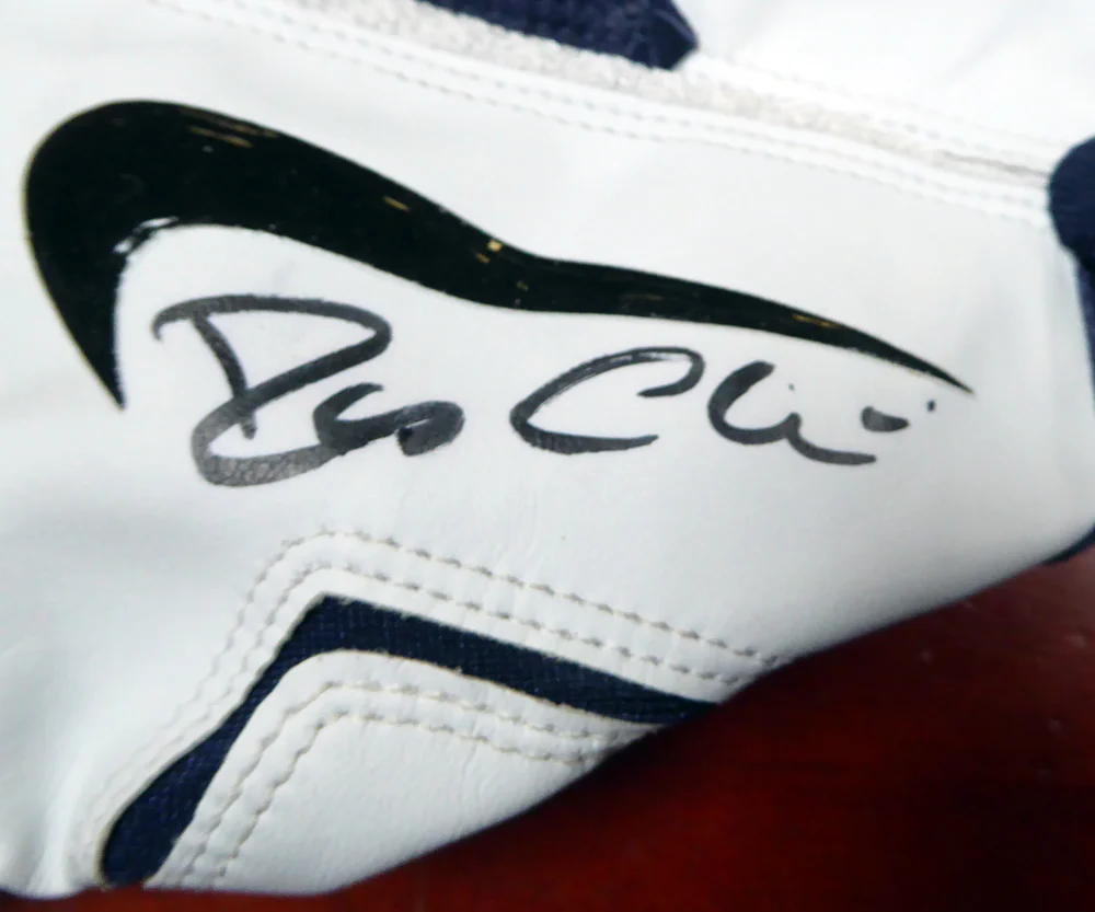 Robinson Cano Autographed Pair of Game Used Nike Batting Gloves with Signed Certificate SKU #113654 - Image 3