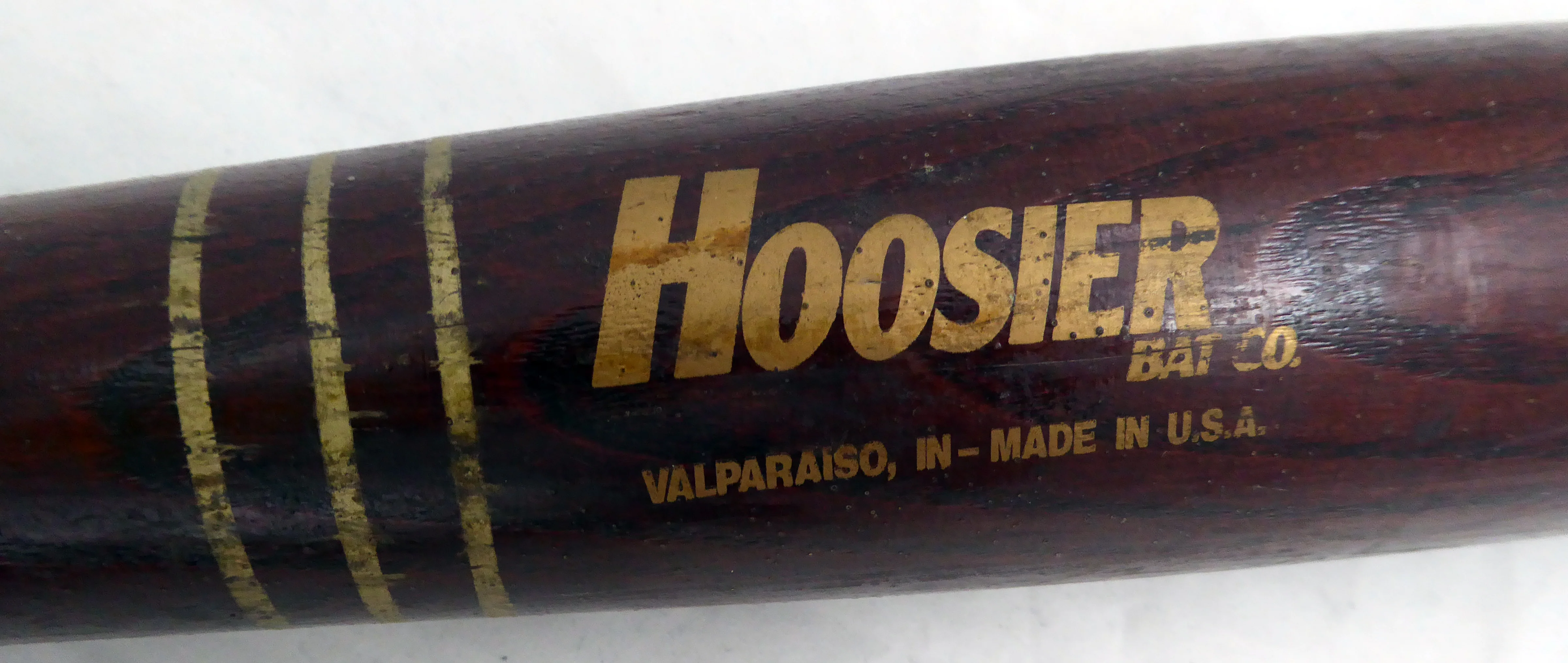 Russ Davis Unsigned Seattle Mariners Red Hoosier Game Used Bat Cracked SKU #214067 - Image 3