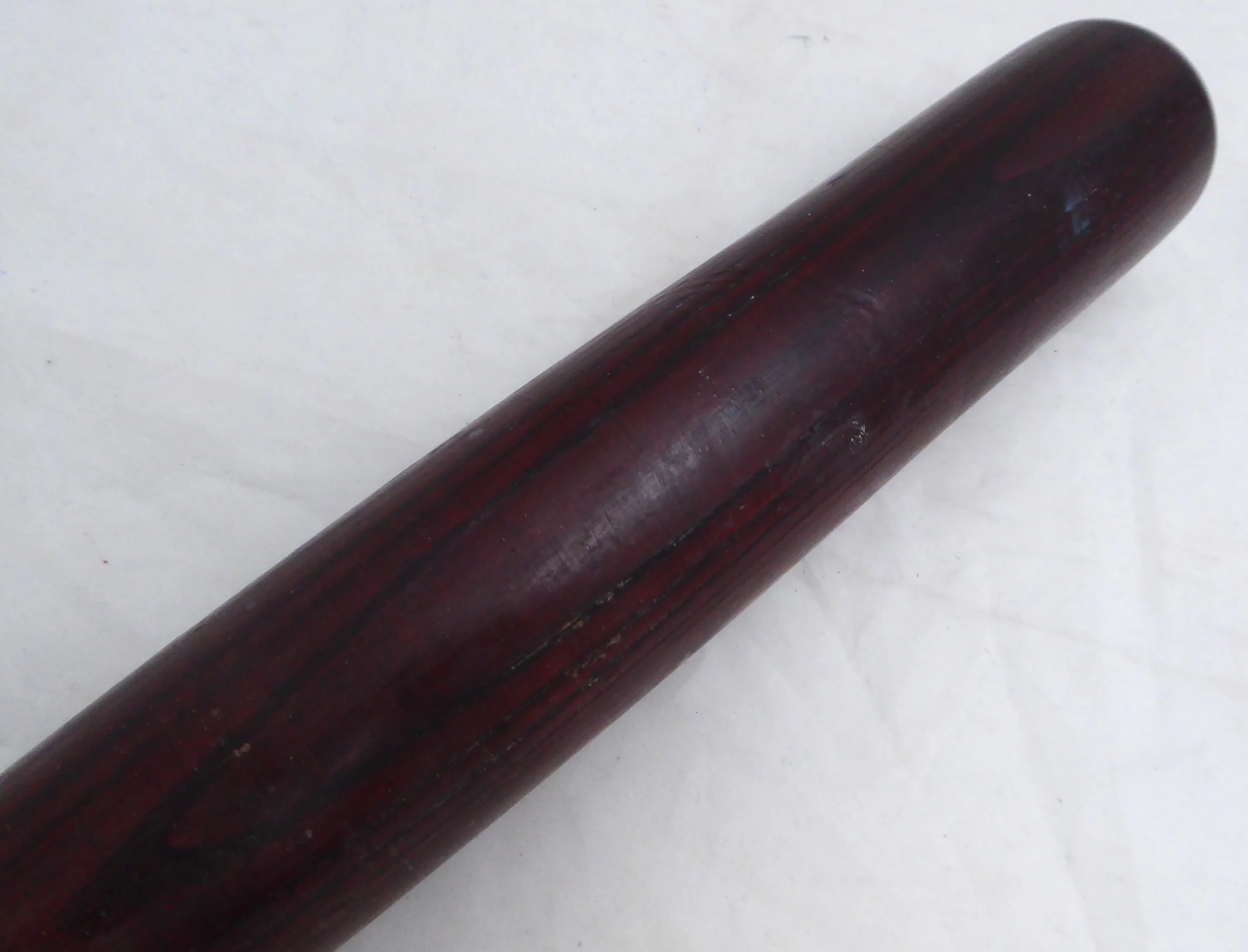 Russ Davis Unsigned Seattle Mariners Red Hoosier Game Used Bat Cracked SKU #214067 - Image 5
