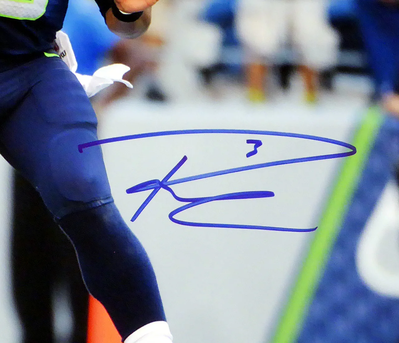 Russell Wilson Autographed 16x20 Photo Seattle Seahawks RW Holo Stock #95141 - Image 2