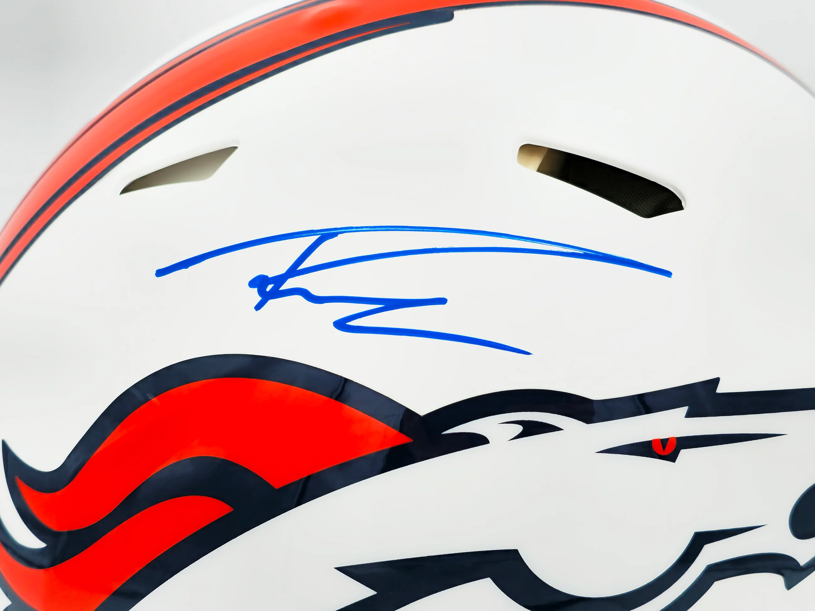 Russell Wilson Autographed Denver Broncos Flat Matte White Full Size Authentic Speed Helmet Fanatics Holo Stock #227935 - Image 2