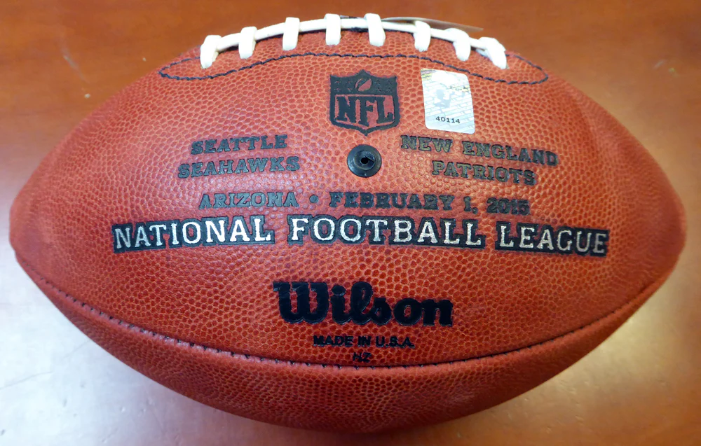 Russell Wilson Autographed Super Bowl XLIX Leather Football Seattle Seahawks RW Holo Stock #105020 - Image 4