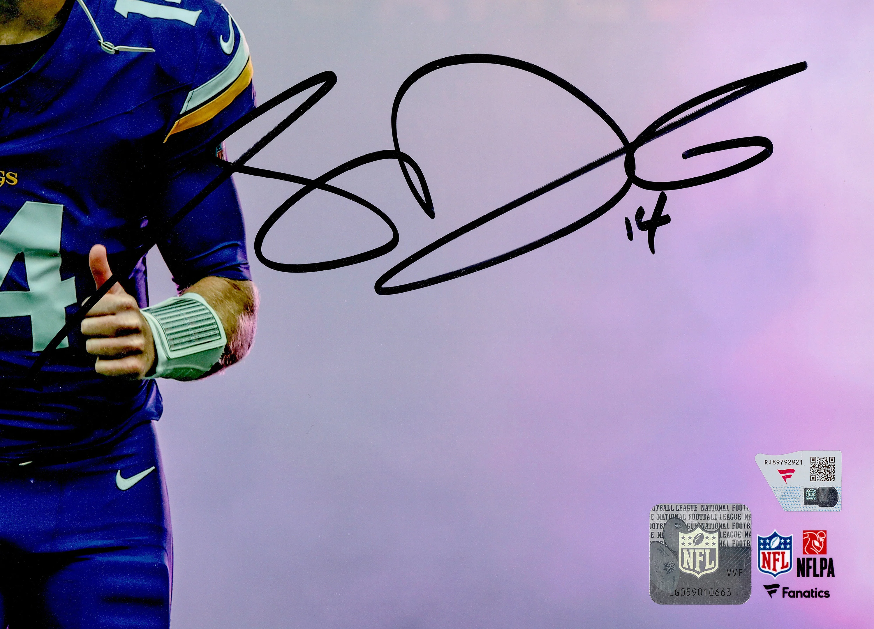 Sam Darnold Autographed 11x14 Photo Minnesota Vikings Fanatics Holo Stock #257019 - Image 2