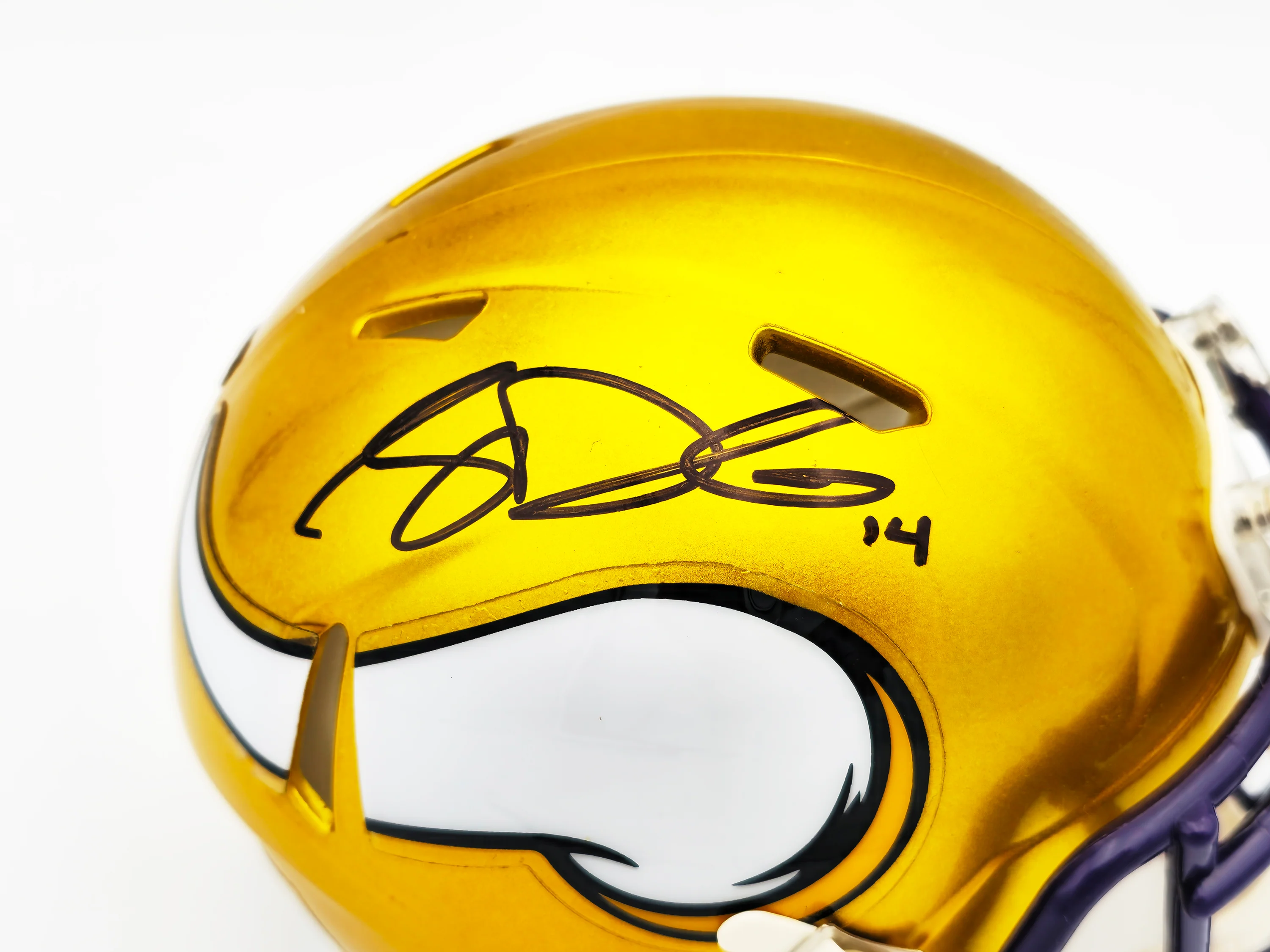 Sam Darnold Autographed Minnesota Vikings Flash Yellow Speed Mini Helmet Beckett BAS Witness Stock #230254 - Image 2