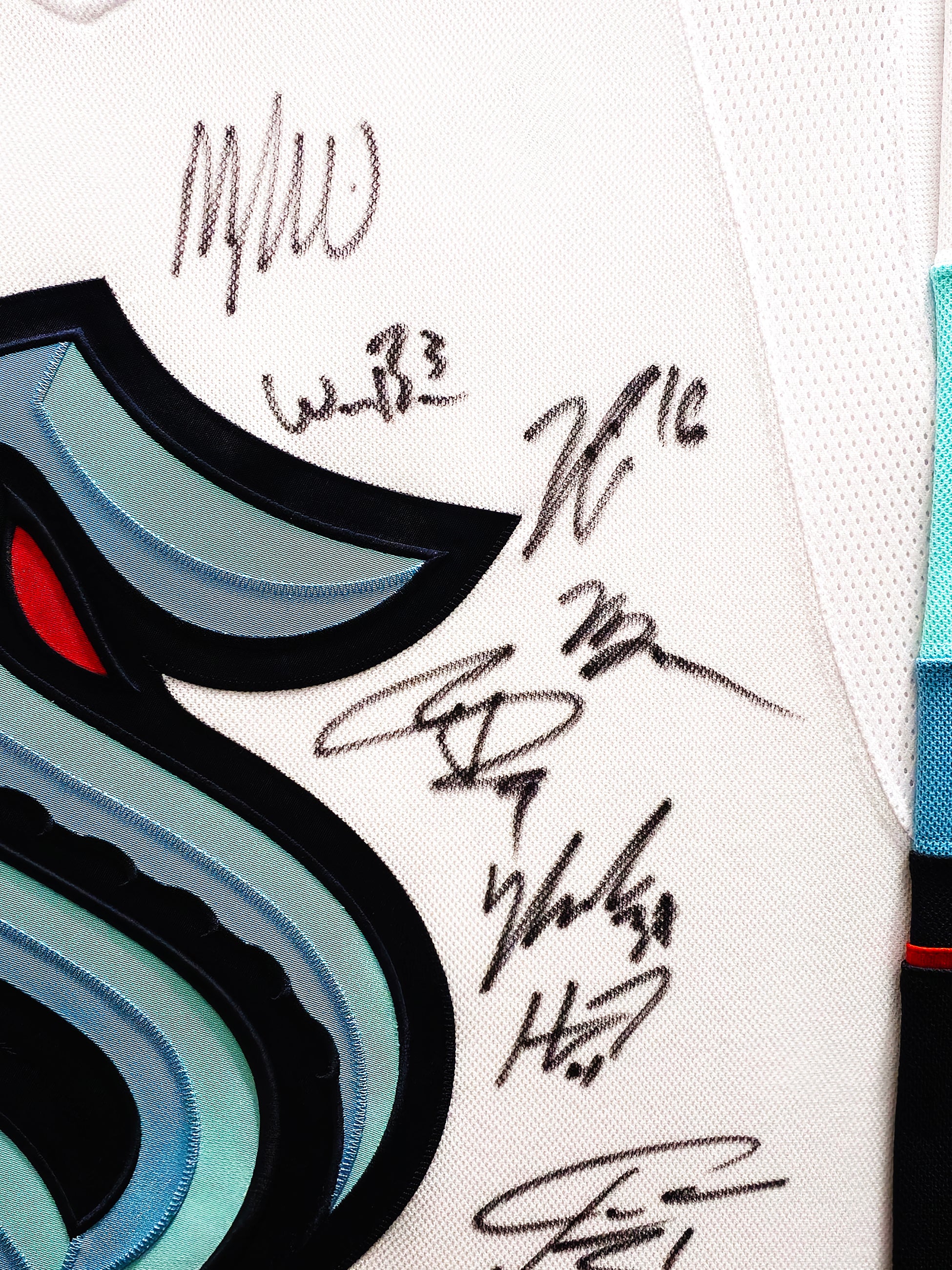 Seattle Kraken 2021-22 Inaugural Season Team Signed Autographed Framed White Adidas Jersey With 24 Signatures Including Jordan Eberle & Jared McCann Fanatics Holo Stock #223780 - Image 3