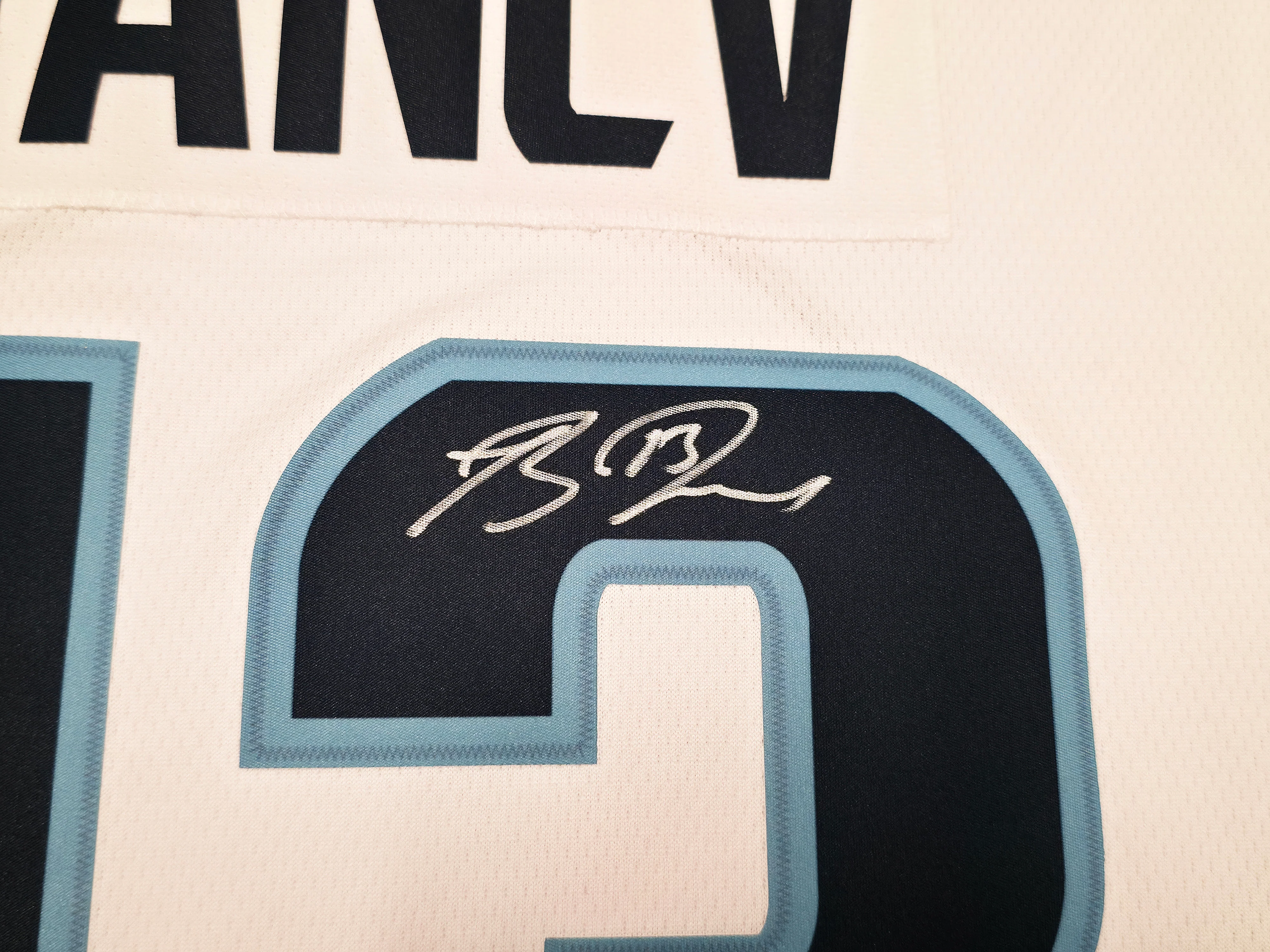 Seattle Kraken Brandon Tanev Autographed White Fanatics Jersey Size XL Fanatics Holo Stock #254455 - Image 3